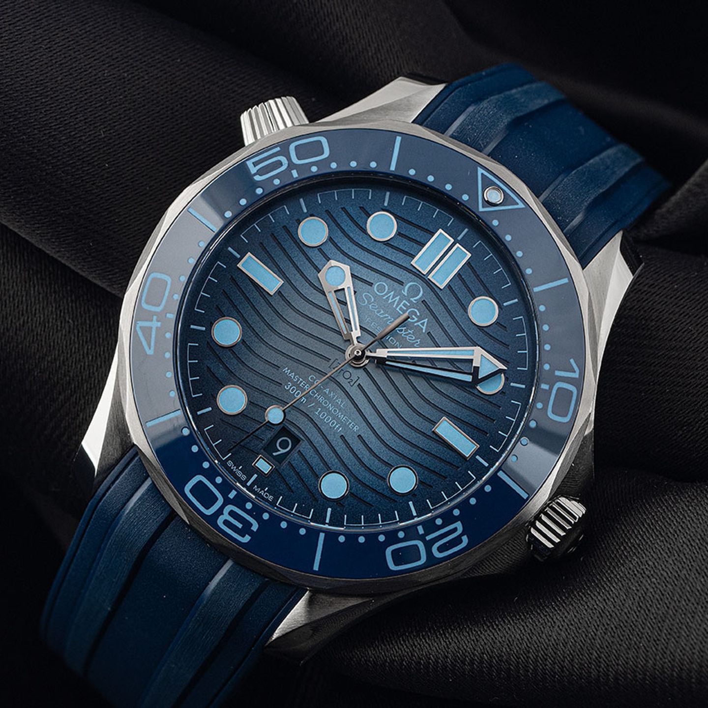 Omega Seamaster Diver 300 M 210.32.42.20.03.002 (2024) - Blue dial 42 mm Steel case (3/7)