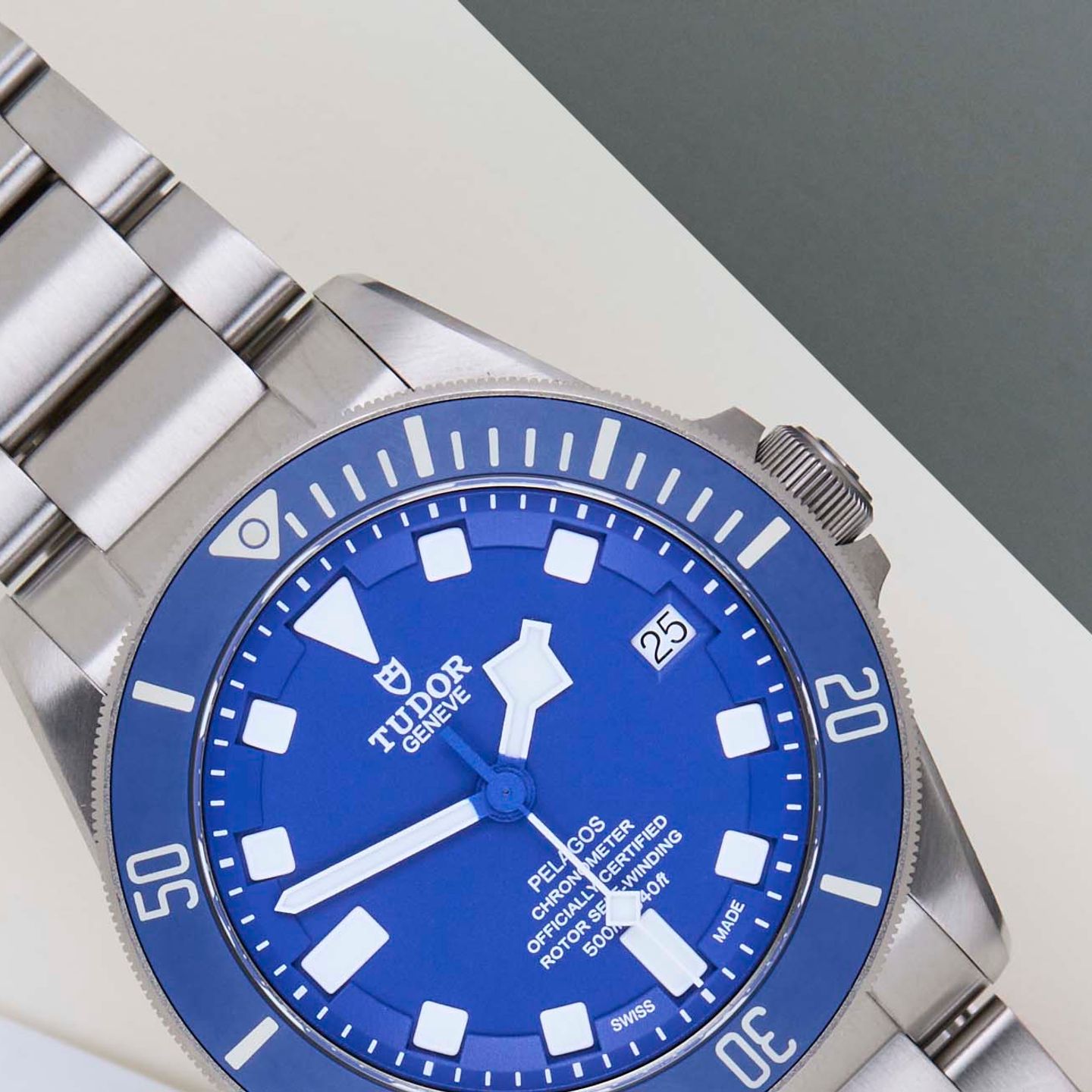 Tudor Pelagos 25600TB (2021) - Black dial 42 mm Titanium case (3/8)