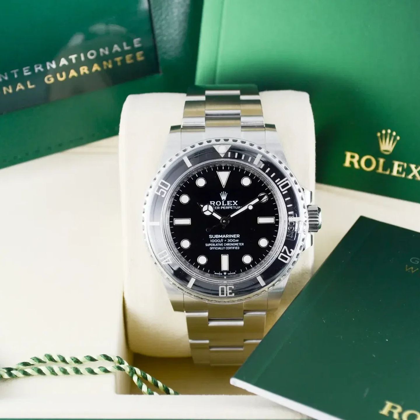 Rolex Submariner No Date 124060 (2025) - Zwart wijzerplaat 41mm Staal (7/7)