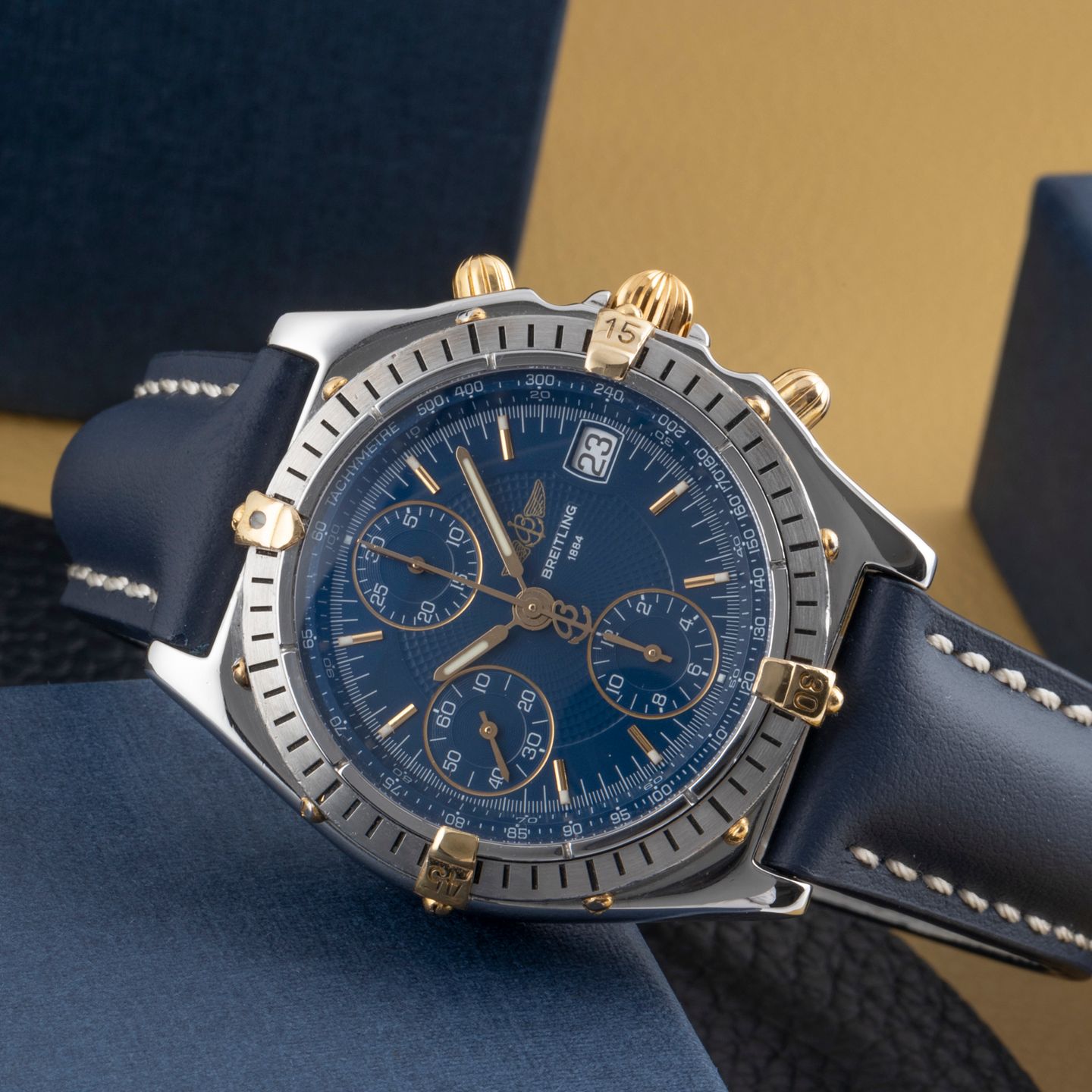 Breitling Chronomat B13047 (1995) - Blue dial 45 mm Steel case (2/8)