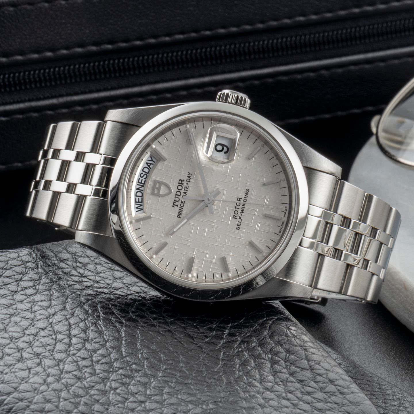 Tudor Prince Date 76200 (2013) - 36 mm Steel case (2/8)