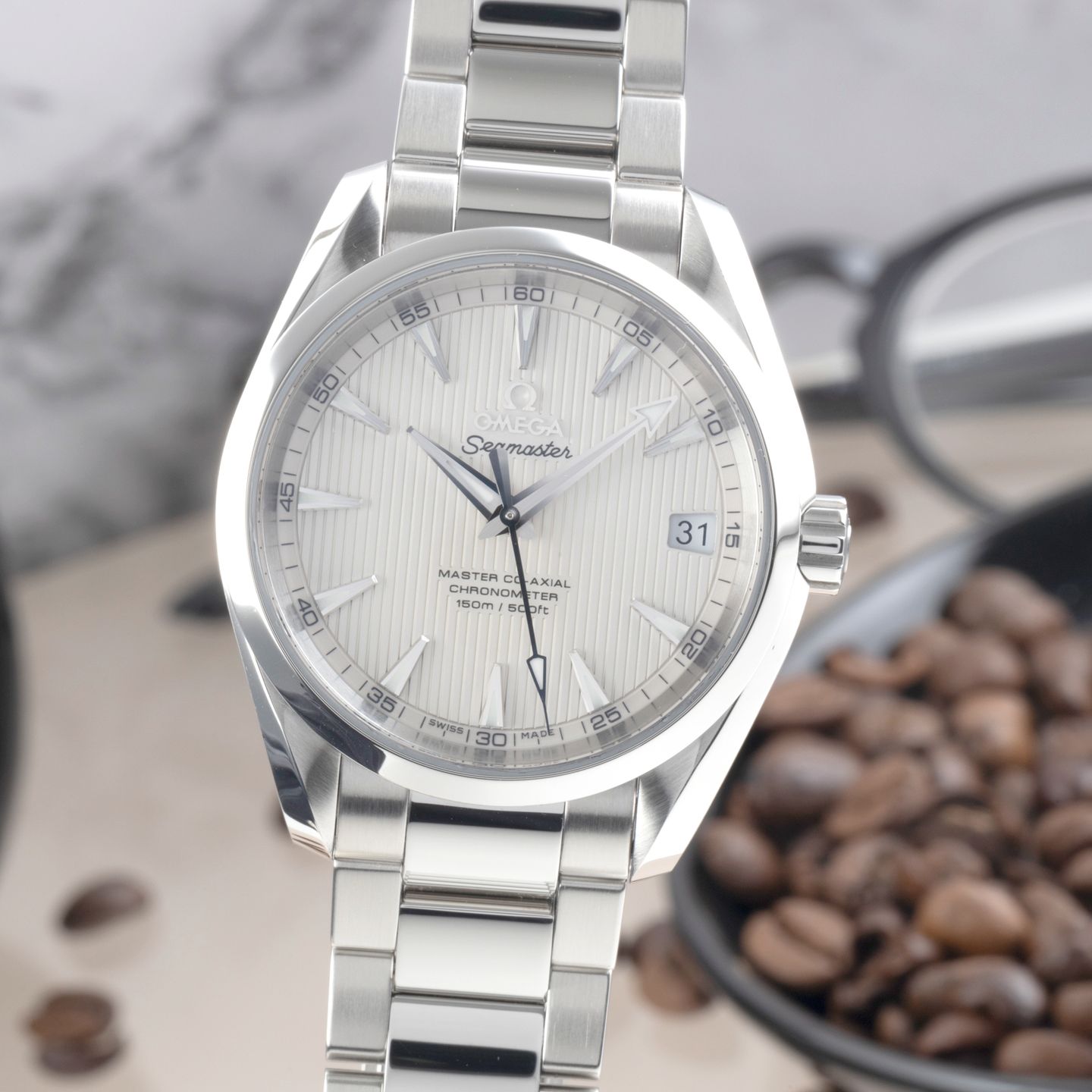 Omega Seamaster Aqua Terra 231.10.39.21.02.002 (Unknown (random serial)) - Silver dial 39 mm Steel case (3/8)