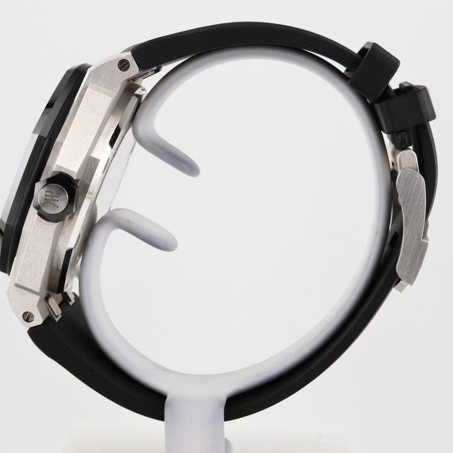 Audemars Piguet Royal Oak Offshore Diver 15720CN.OO.A002CA.01 - (8/16)