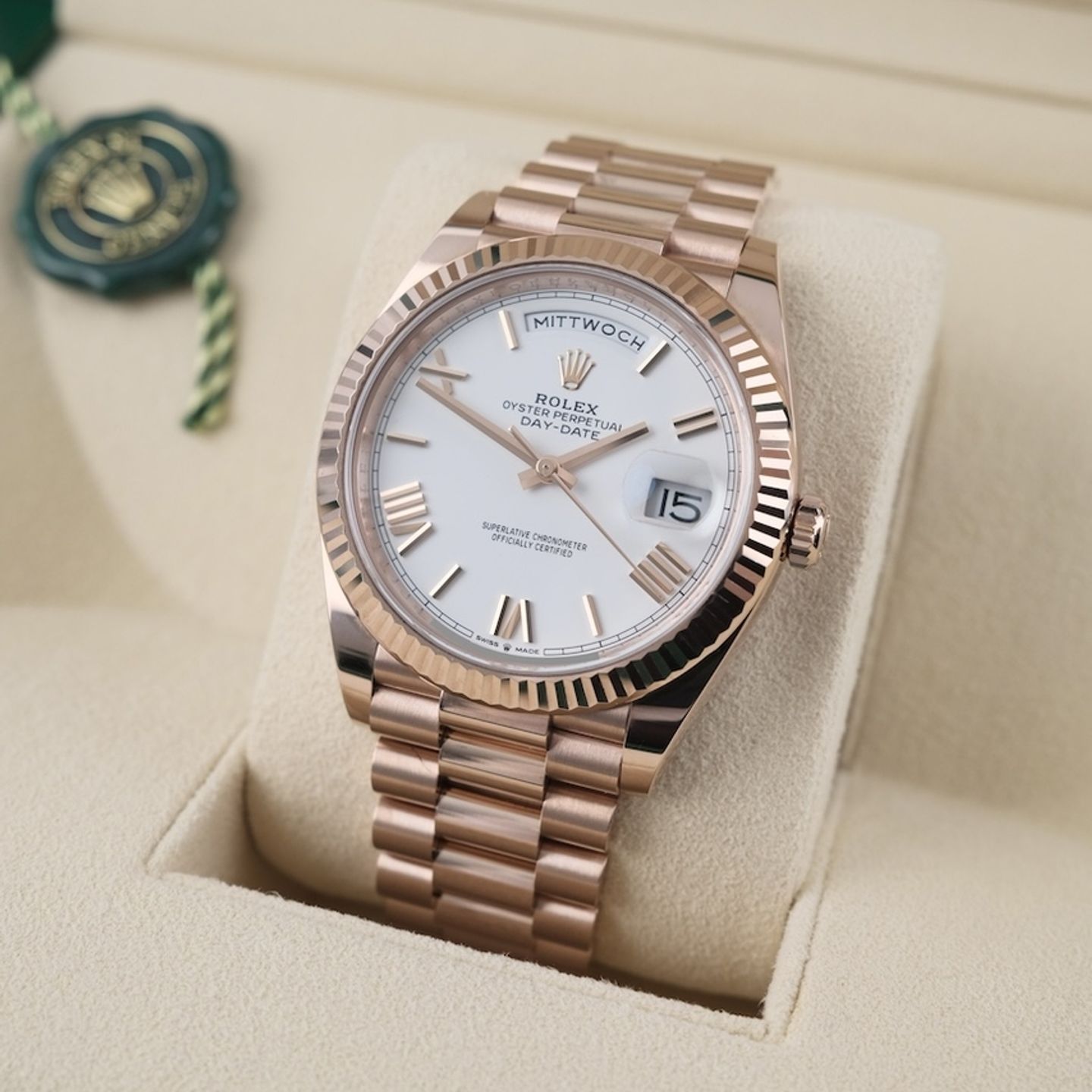 Rolex Day-Date 40 228235 (2021) - 40 mm Rose Gold case (2/8)