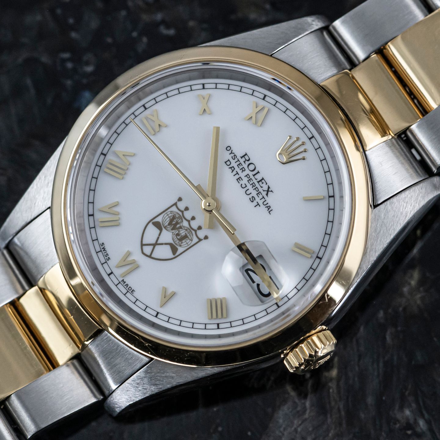 Rolex Datejust 36 16203 (1996) - White dial 36 mm Gold/Steel case (1/8)