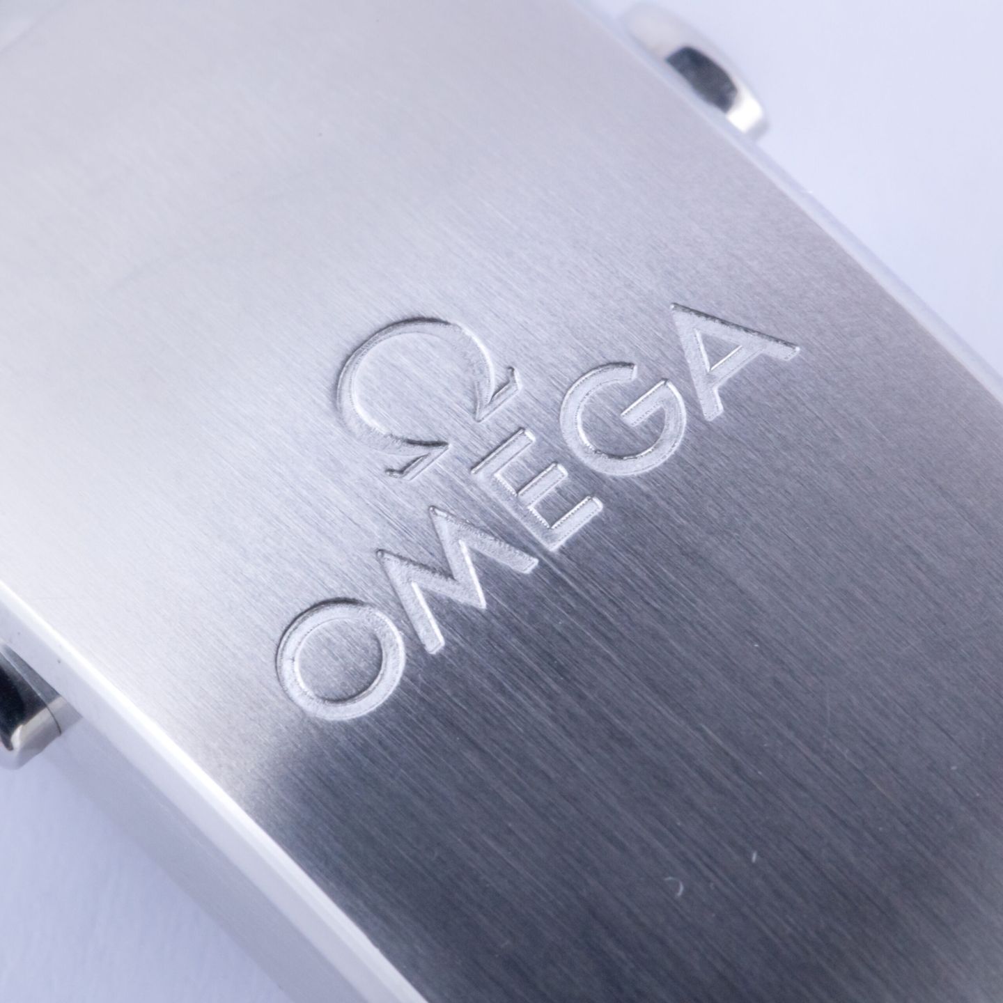 Omega Seamaster Diver 300 M 210.30.42.20.01.001 (2022) - Black dial 42 mm Steel case (7/8)