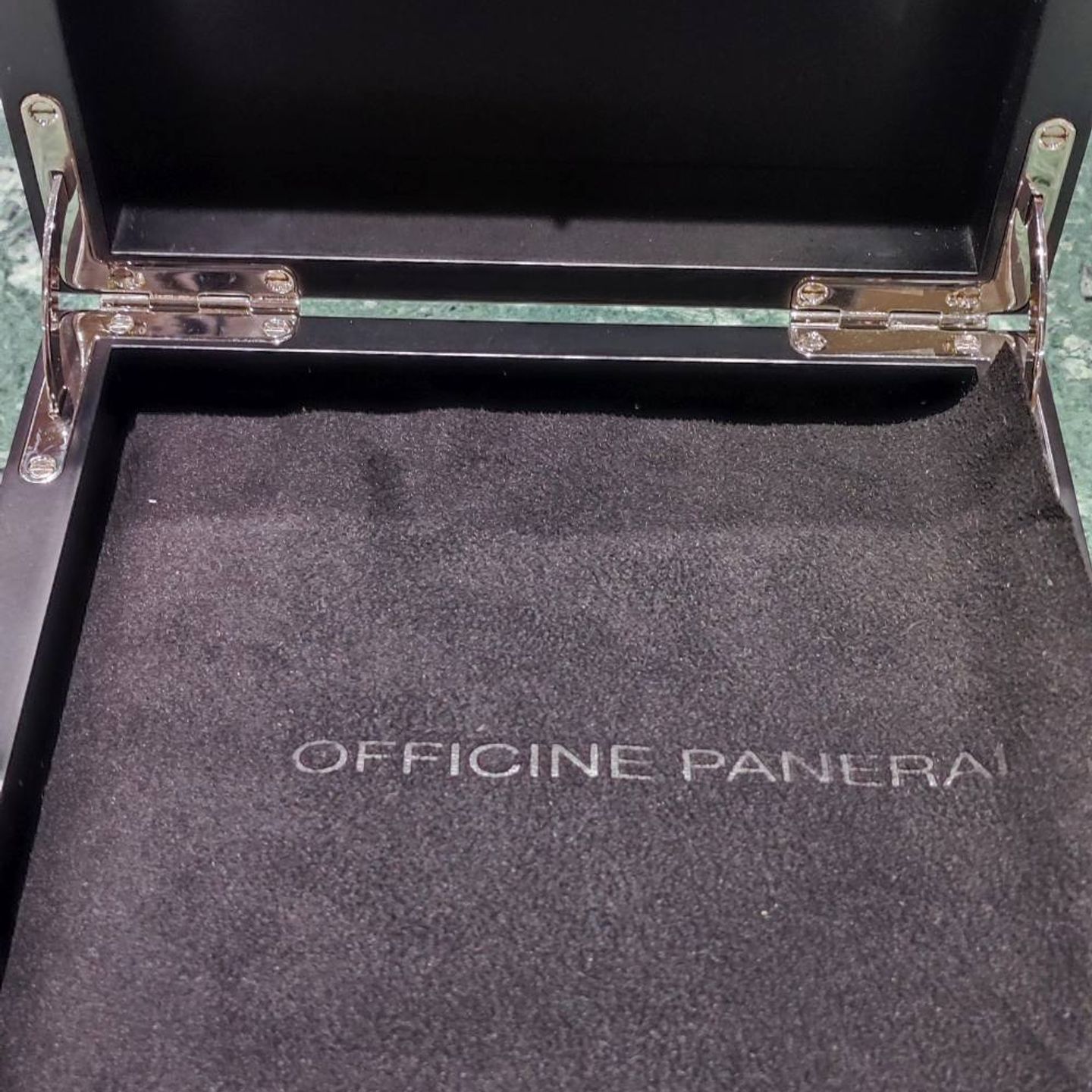 Panerai Luminor Due PAM00943 (2025) - Grey dial 45 mm Steel case (7/7)