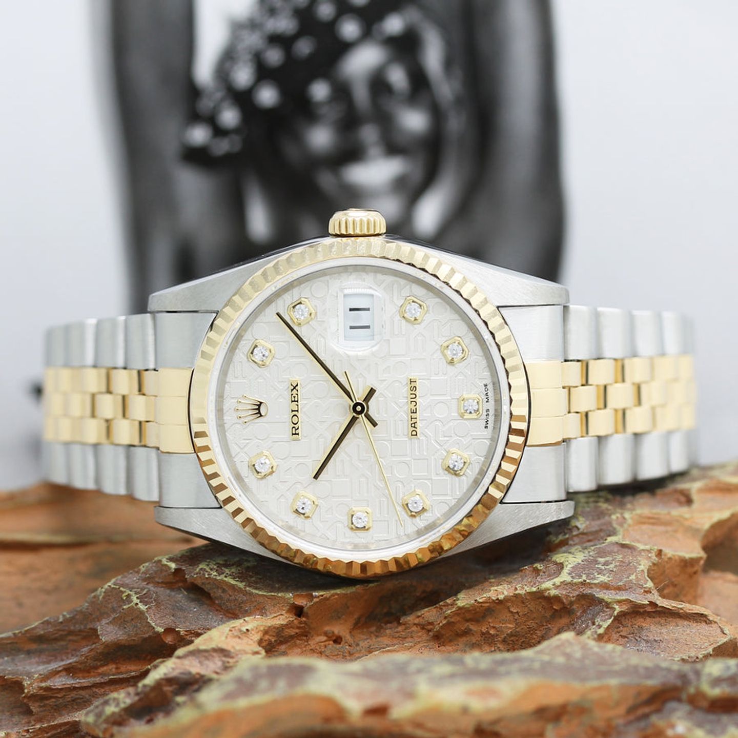Rolex Datejust 36 16233 (1998) - Silver dial 36 mm Gold/Steel case (2/8)