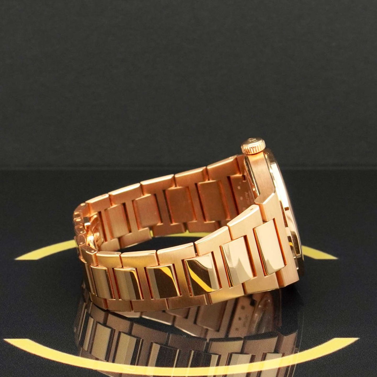 Girard-Perregaux Laureato 81015-52-002-52A (2023) - Transparant wijzerplaat 43mm Roségoud (5/7)