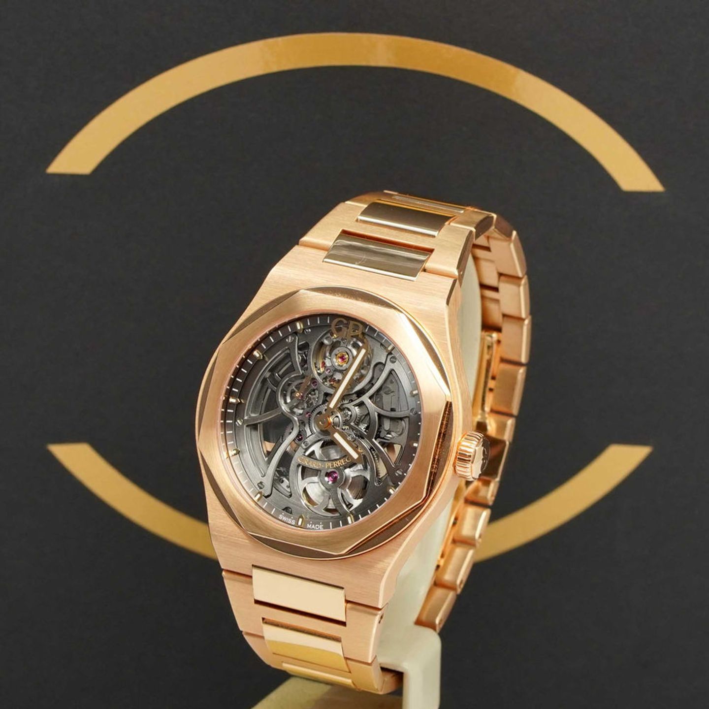 Girard-Perregaux Laureato 81015-52-002-52A (2023) - Transparant wijzerplaat 43mm Roségoud (2/7)