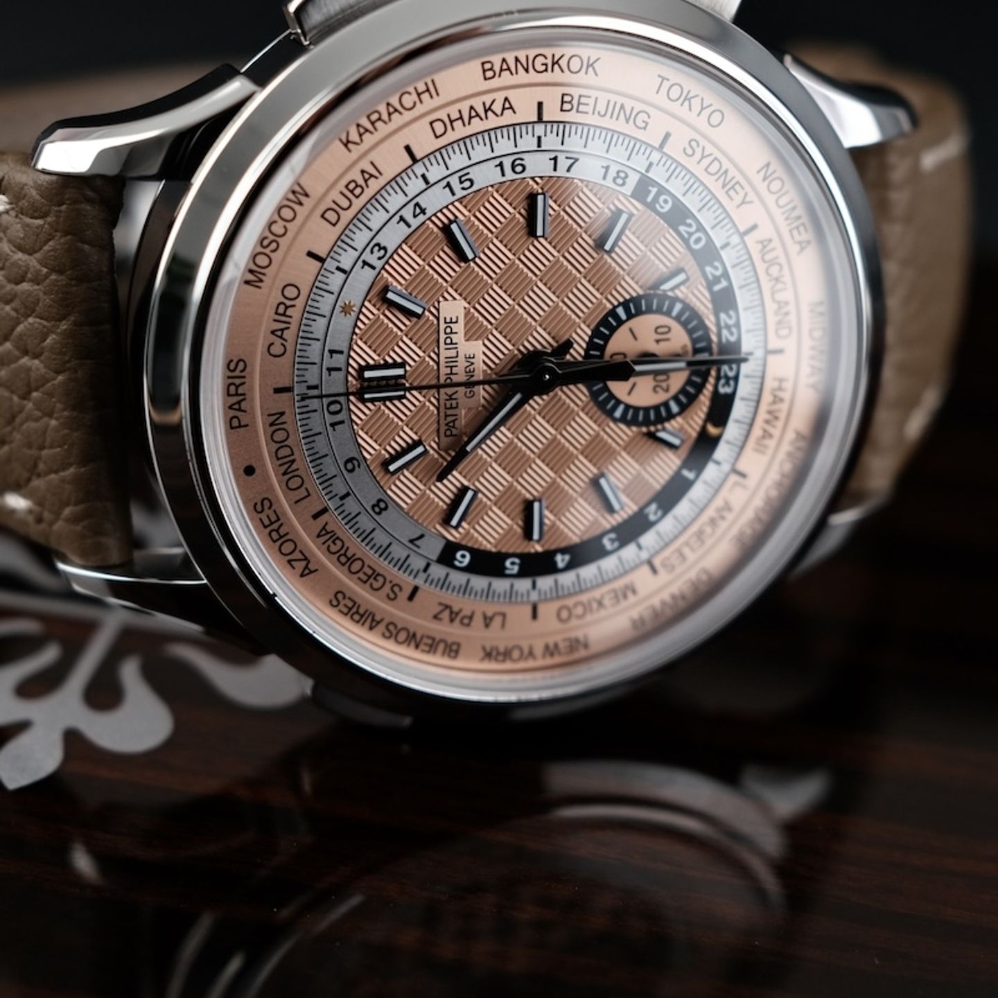 Patek Philippe World Time Chronograph 5935A-001 - (8/8)