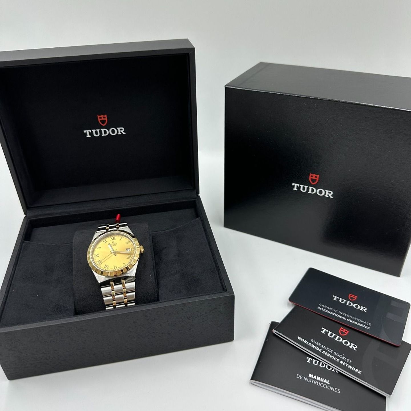 Tudor Royal 28503-0003 (2022) - Champagne wijzerplaat 38mm Staal (3/8)