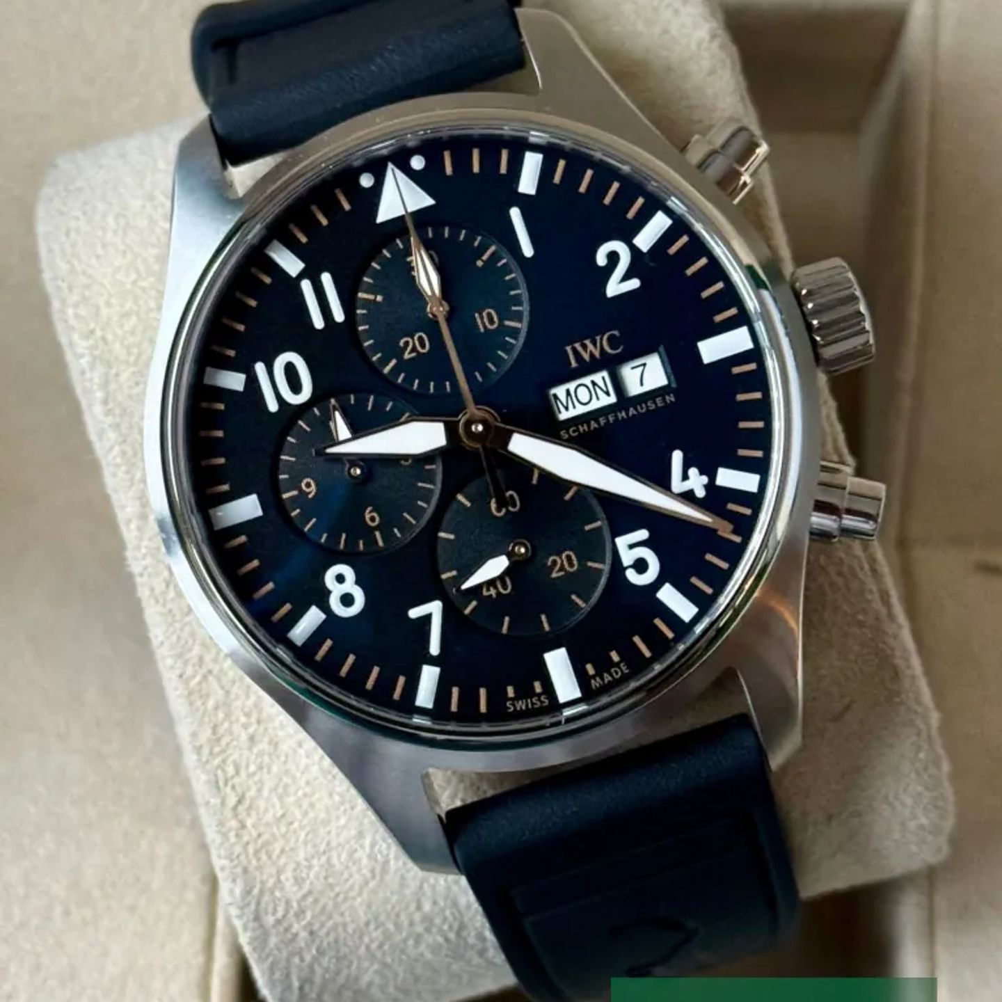 IWC Pilot Chronograph IW378009 - (1/7)