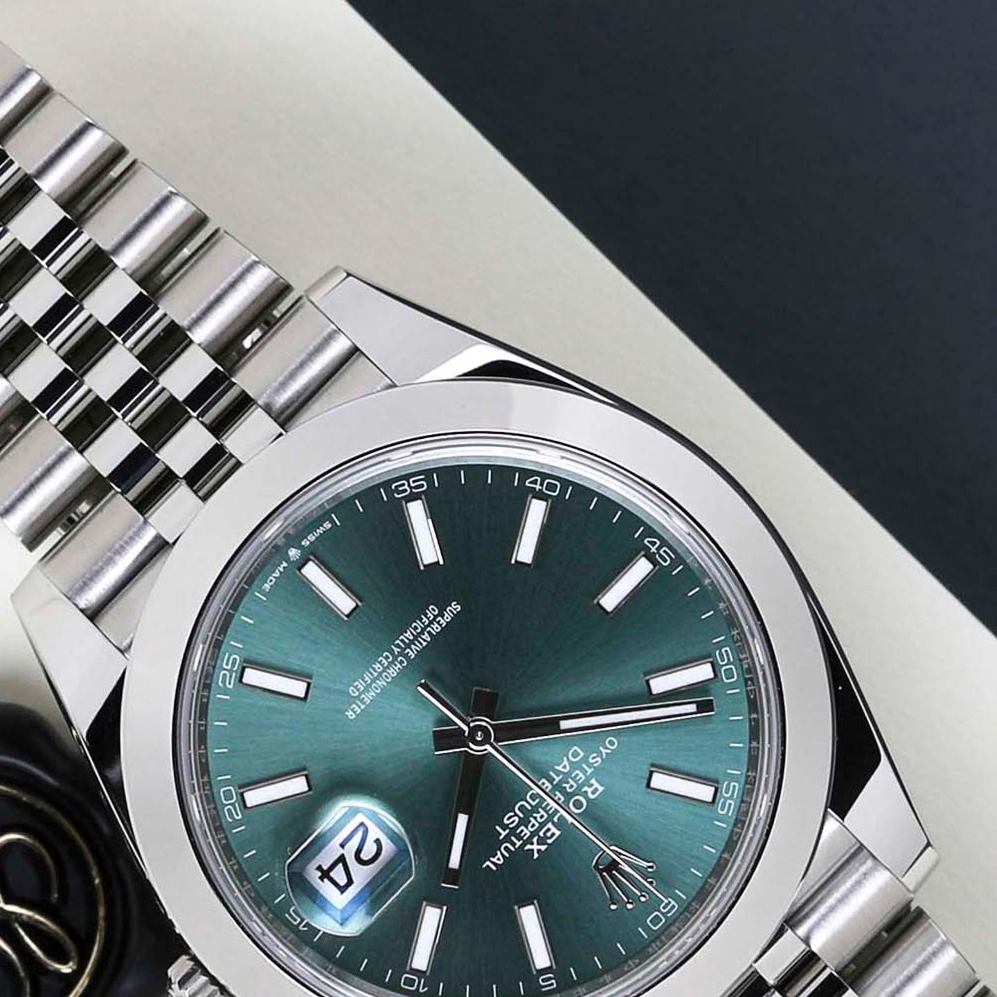 Rolex Datejust 41 126300 (2024) - Groen wijzerplaat 41mm Staal (4/8)