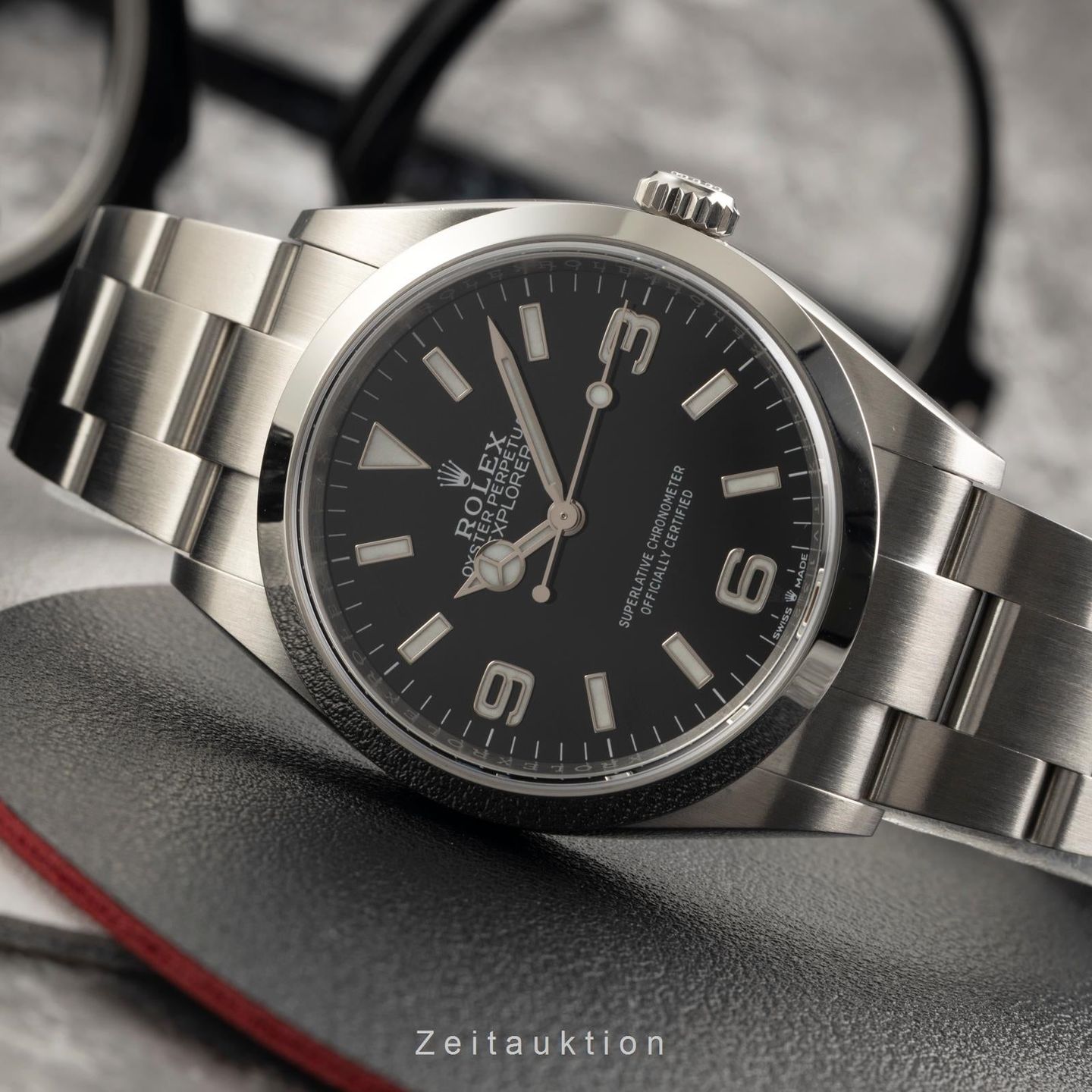 Rolex Explorer 124270 - (2/8)