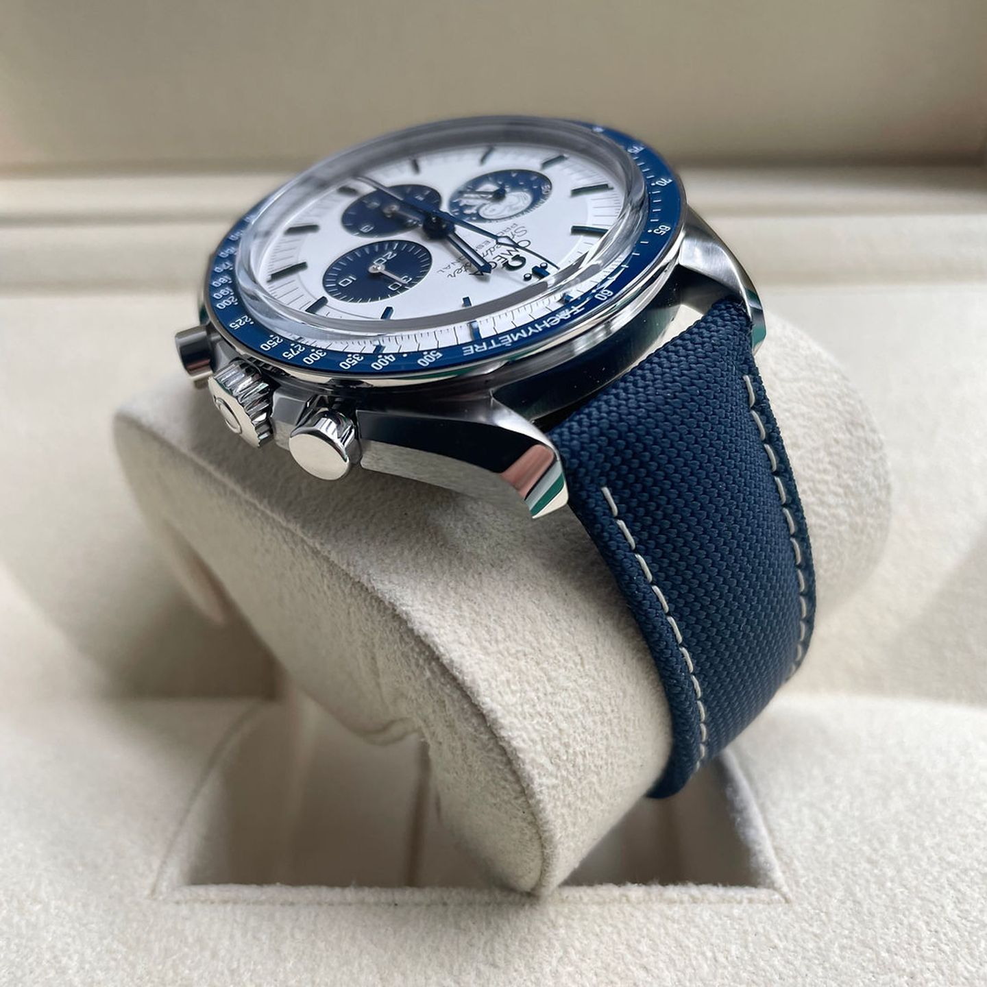 Omega Speedmaster Professional Moonwatch 310.32.42.50.02.001 - (4/5)