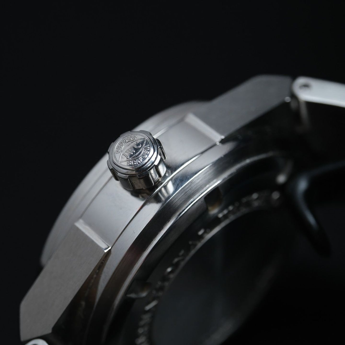 IWC Ingenieur Automatic IW322701 (2007) - Black dial 43 mm Steel case (7/12)