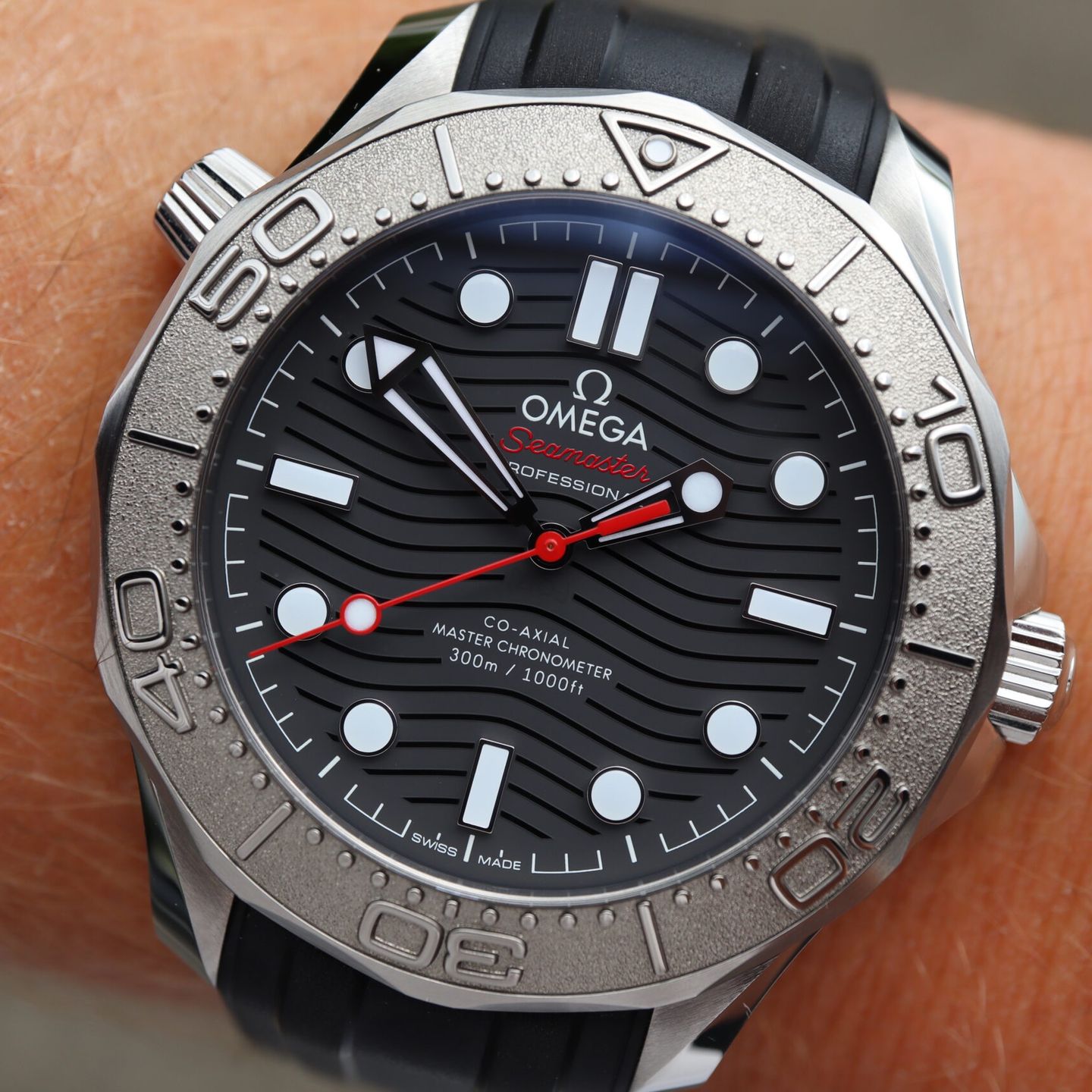 Omega Seamaster Diver 300 M 210.32.42.20.01.002 (2024) - Zwart wijzerplaat 42mm Staal (1/8)