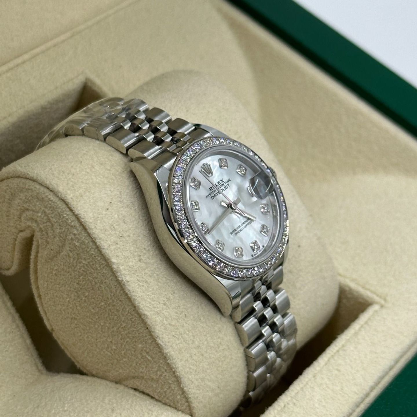 Rolex Lady-Datejust 279384RBR (2024) - Pearl dial 28 mm Steel case (7/8)