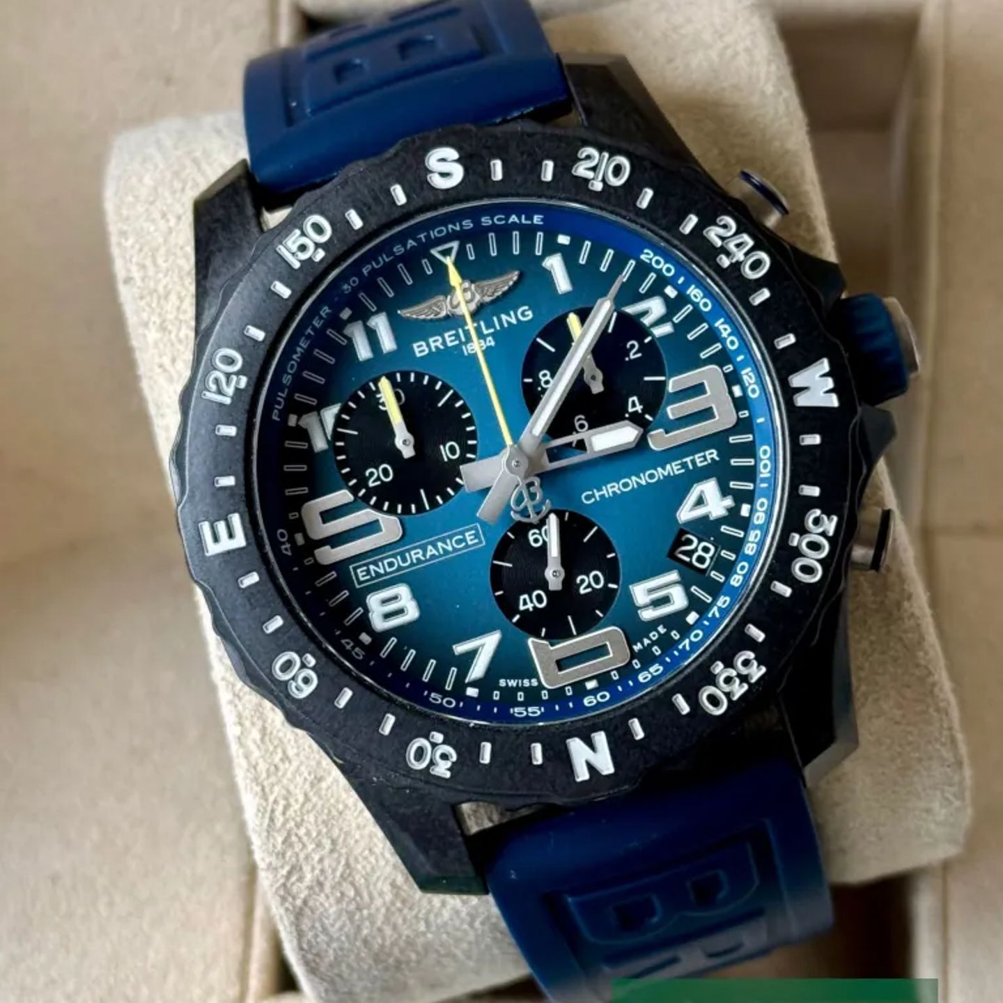 Breitling Endurance Pro X823101G1C1S1 - (1/7)