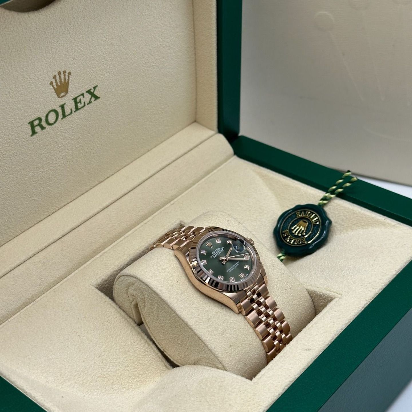 Rolex Lady-Datejust 279175 (2024) - Green dial 28 mm Rose Gold case (3/8)