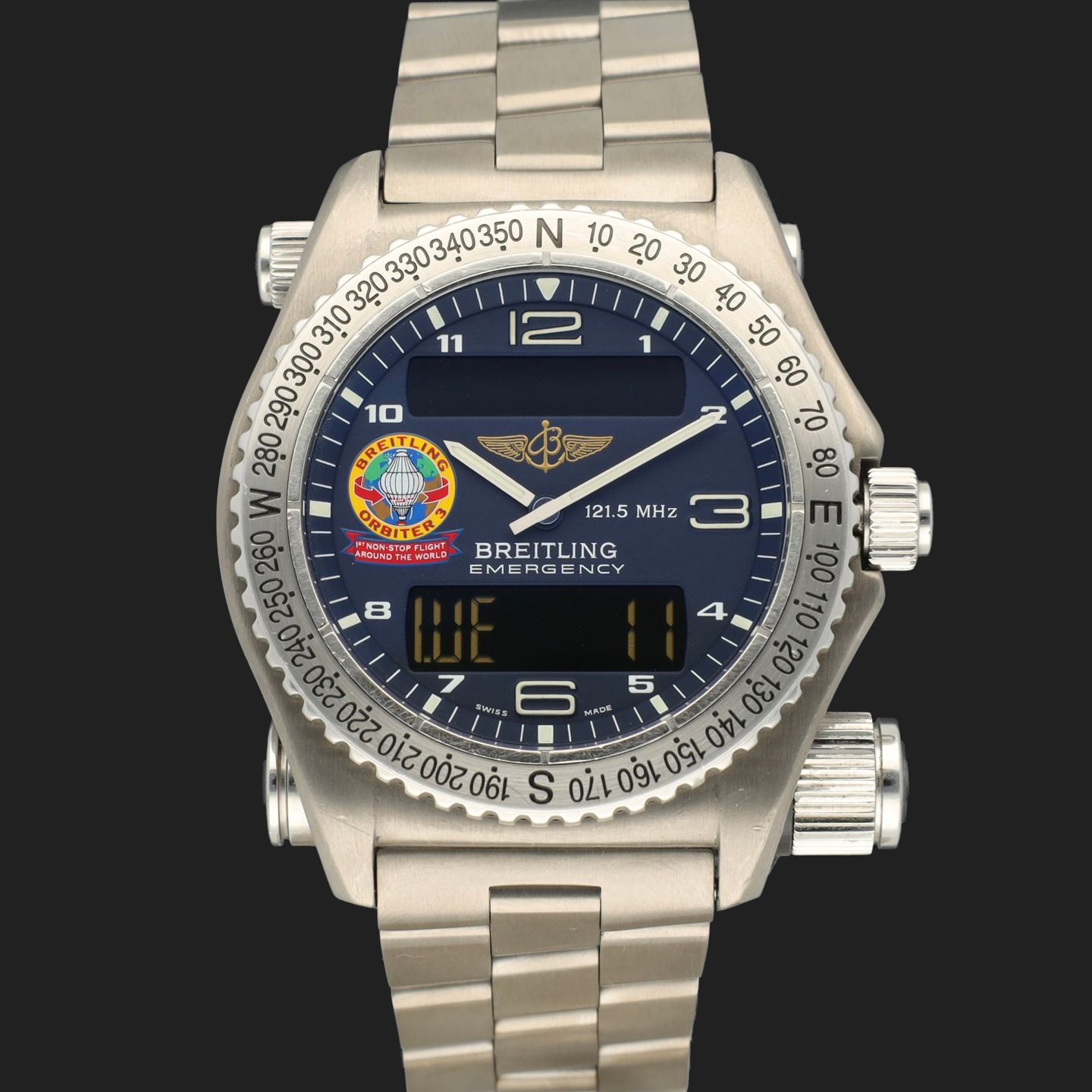 Breitling Emergency E56121 (2001) - 43 mm Titanium case (3/8)