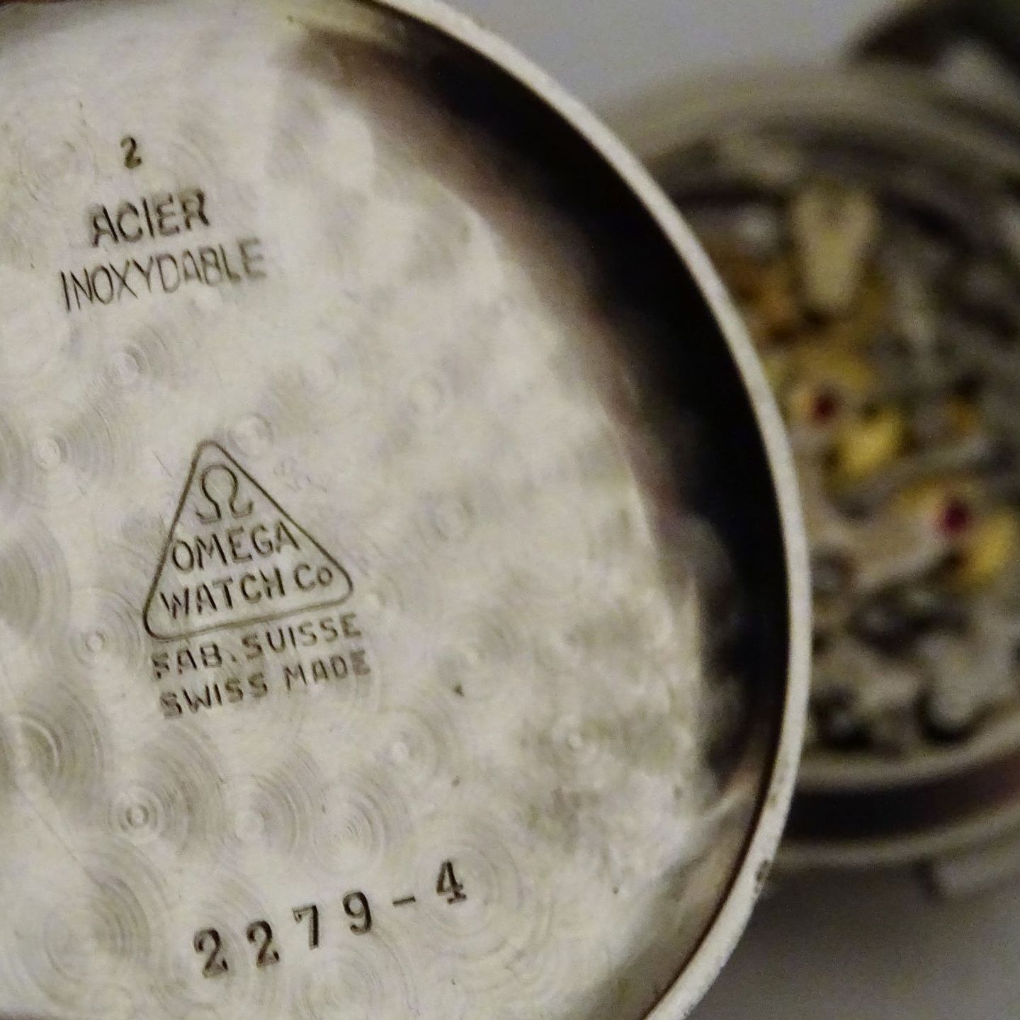 Omega Vintage Unknown (1945) - Champagne dial 35 mm Steel case (8/8)