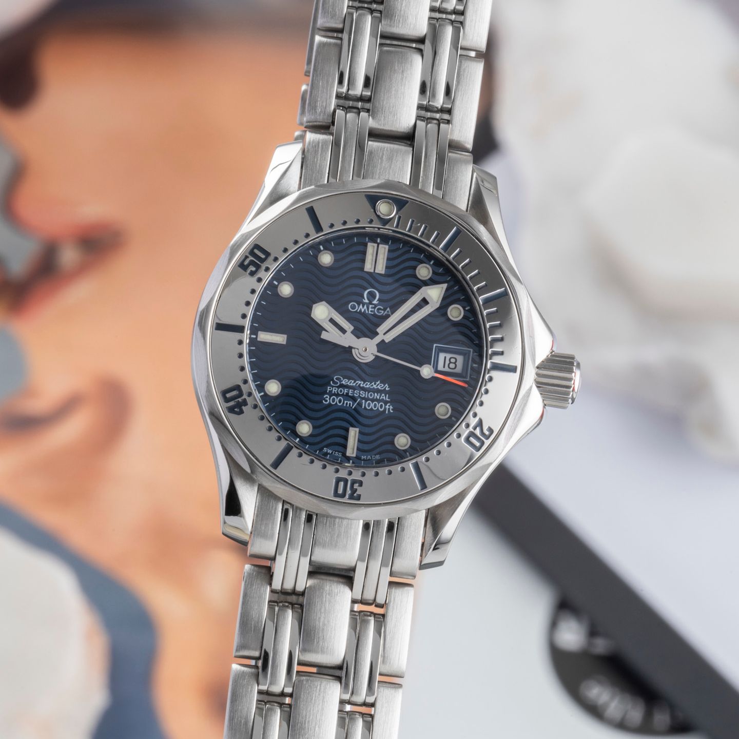 Omega Seamaster Diver 300 M 2582.80.00 (1998) - Blauw wijzerplaat 28mm Staal (3/8)