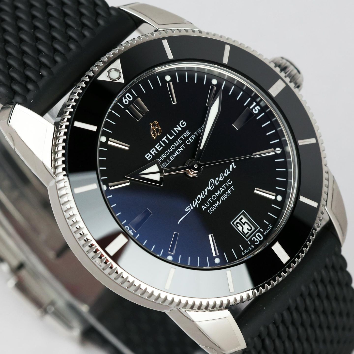 Breitling Superocean Heritage II 42 AB2010 (2025) - 42 mm Steel case (3/8)