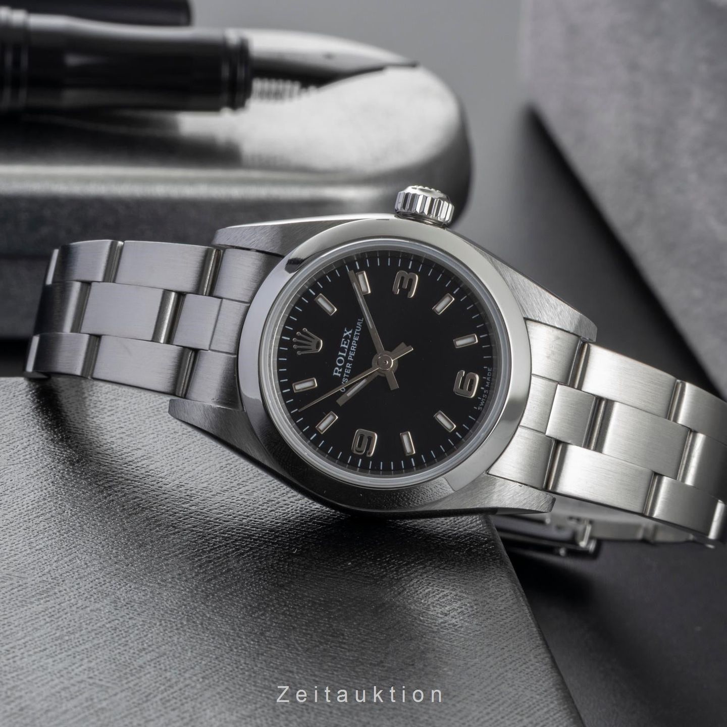 Rolex Oyster Perpetual 76080 (2006) - Black dial 26 mm Steel case (3/8)