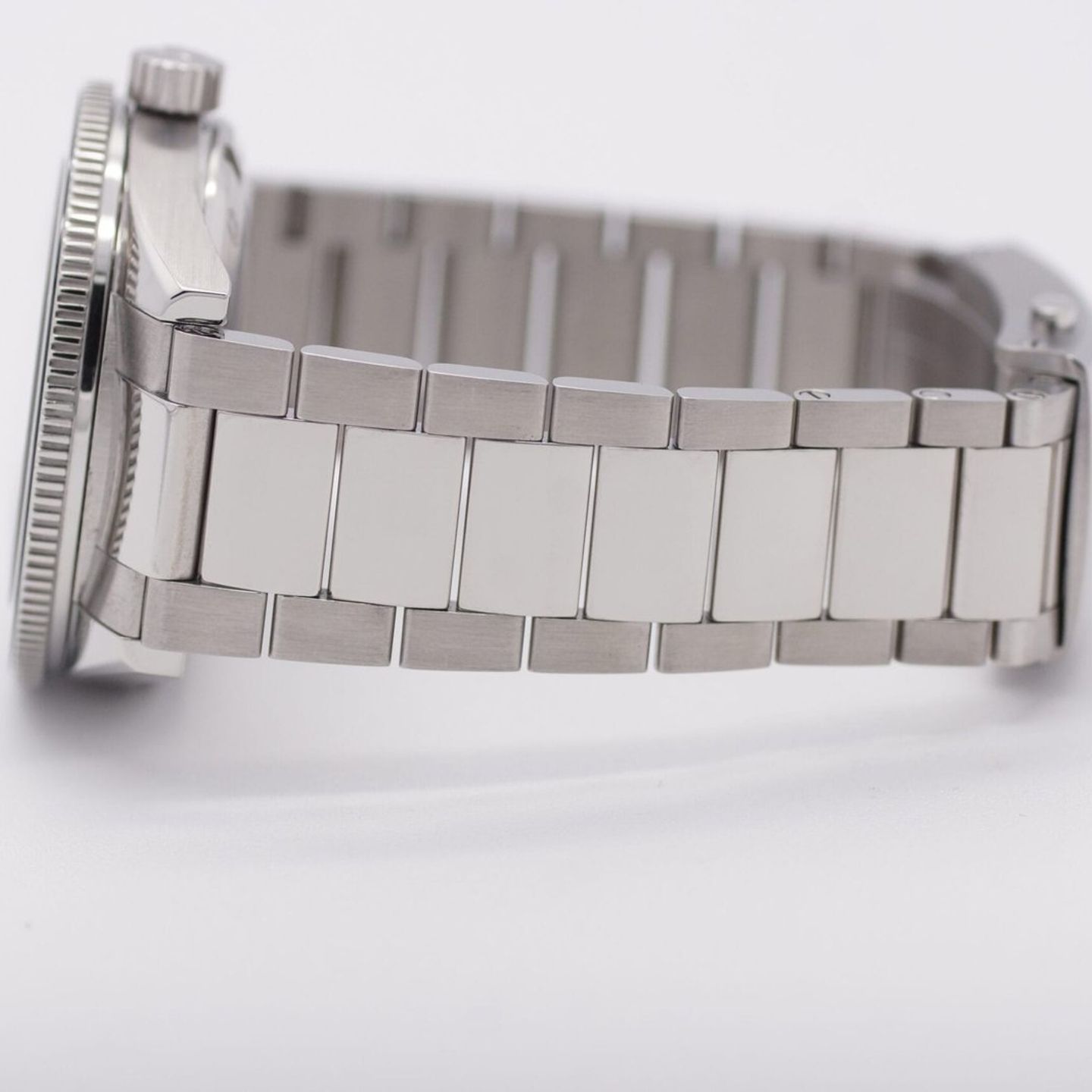 Omega Seamaster 300 233.30.41.21.01.001 (2019) - Black dial 41 mm Steel case (6/8)