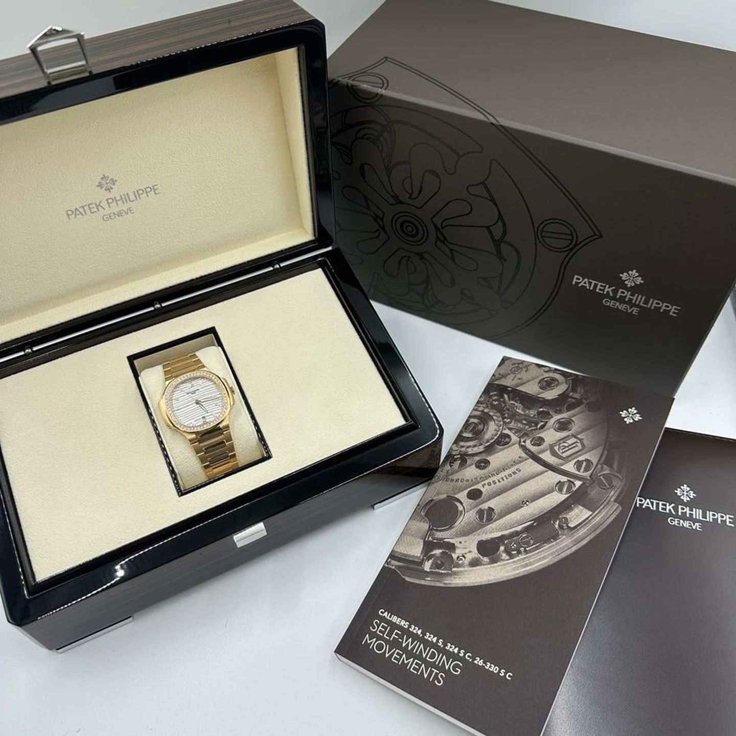 Patek Philippe Nautilus 7118/1200R-001 - (9/10)