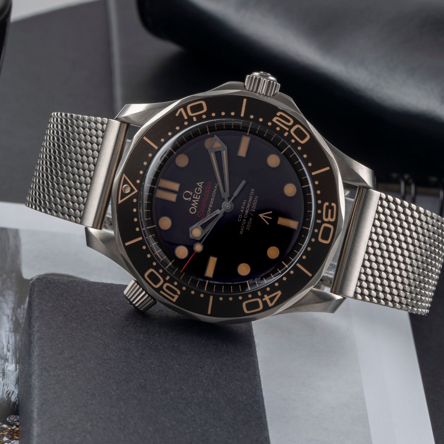 Omega Seamaster Diver 300 M 210.90.42.20.01.001 - (2/8)