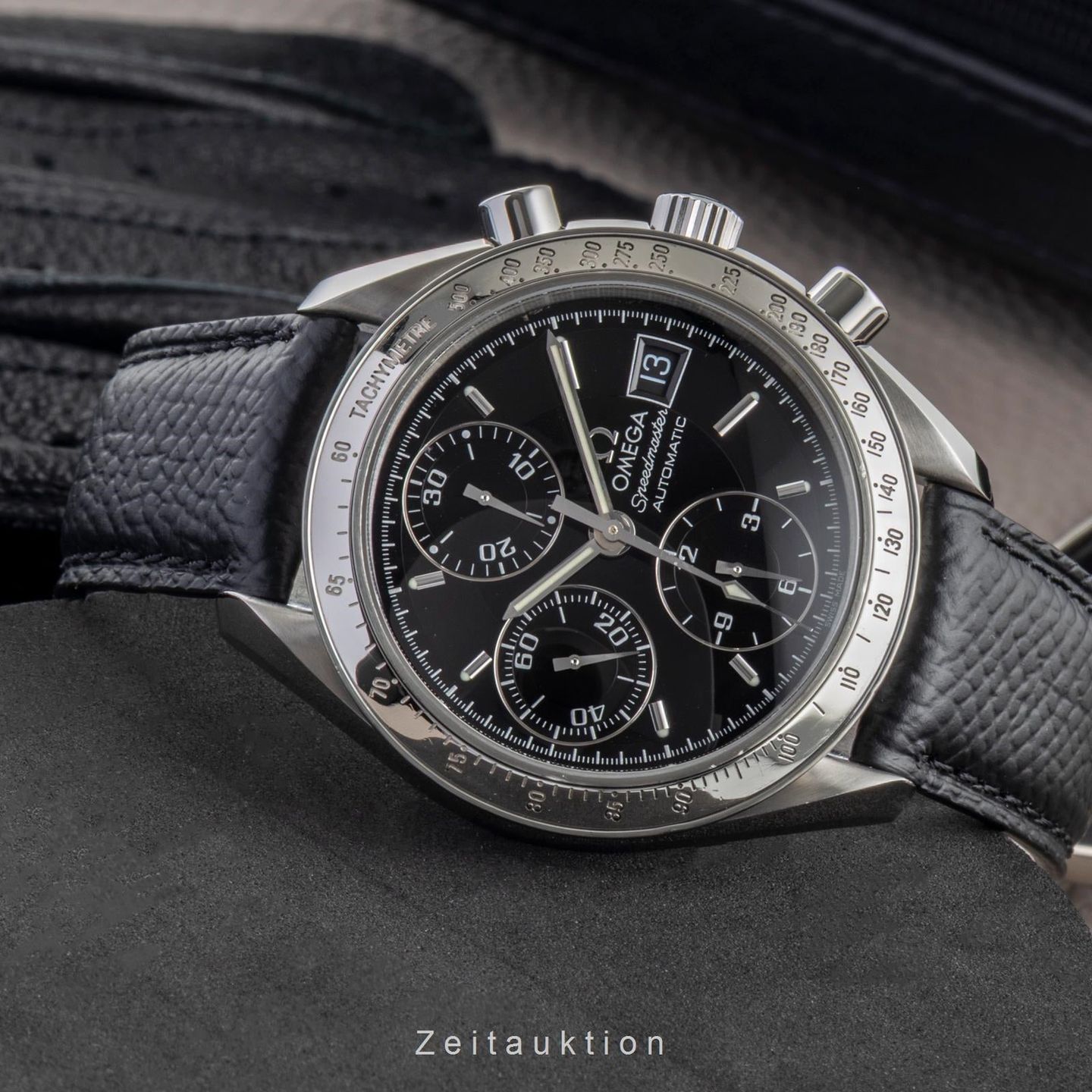 Omega Speedmaster Date 3513.50.00 (2000) - Zwart wijzerplaat 39mm Staal (2/8)
