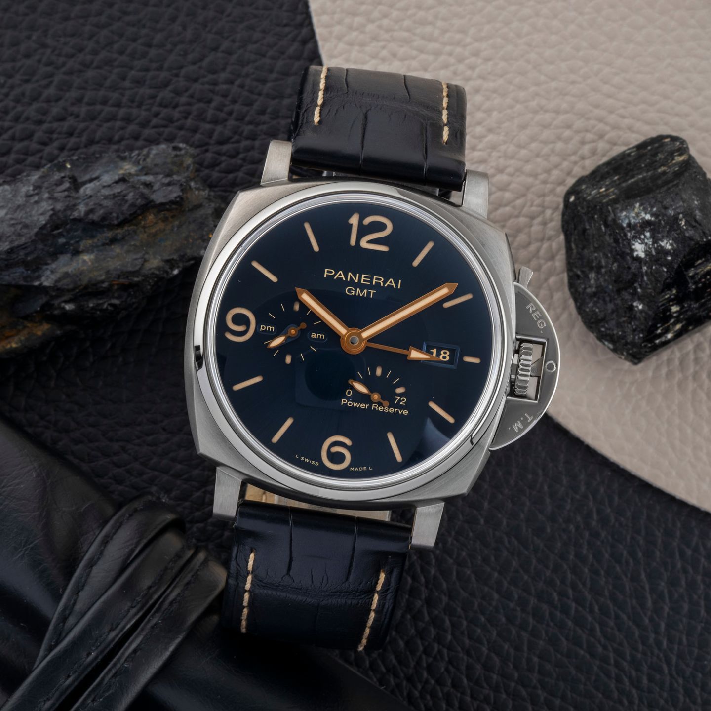 Panerai Luminor Due PAM00964 (2020) - Blauw wijzerplaat 45mm Titanium (1/8)