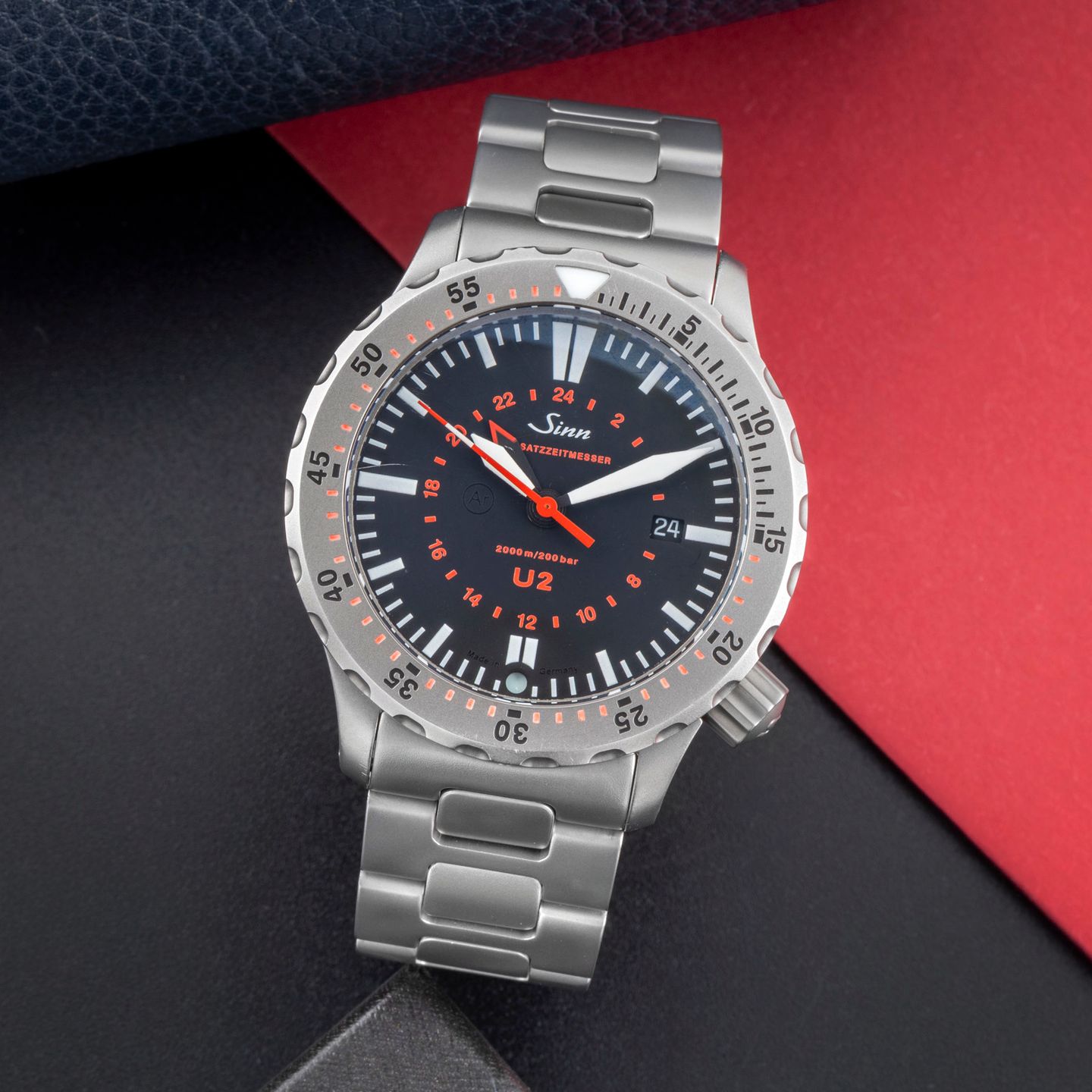 Sinn U2 1020.040 (2020) - Black dial 45 mm Steel case (1/8)