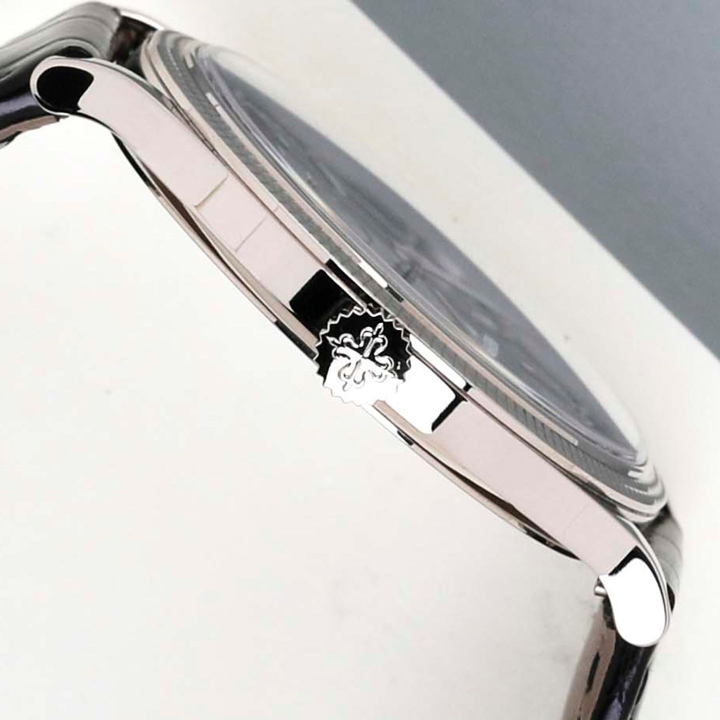 Patek Philippe Calatrava 6119G-001 - (8/8)