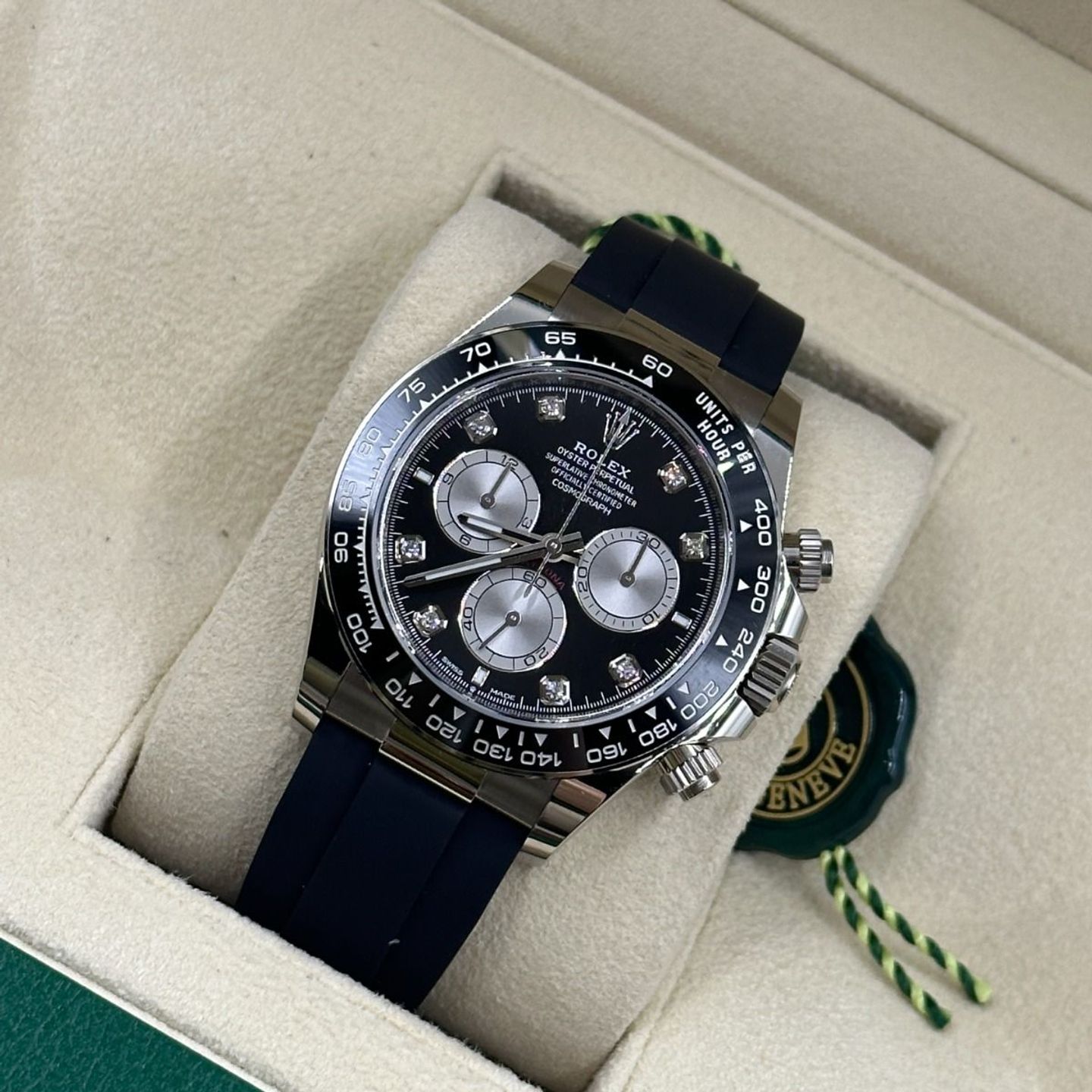 Rolex Daytona 126519LN (2023) - Black dial 40 mm White Gold case (7/8)