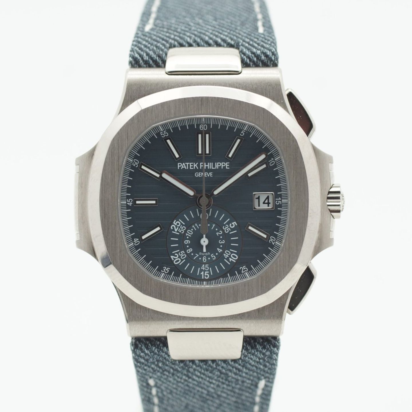 Patek Philippe Nautilus 5980 (2025) - 41mm (3/8)