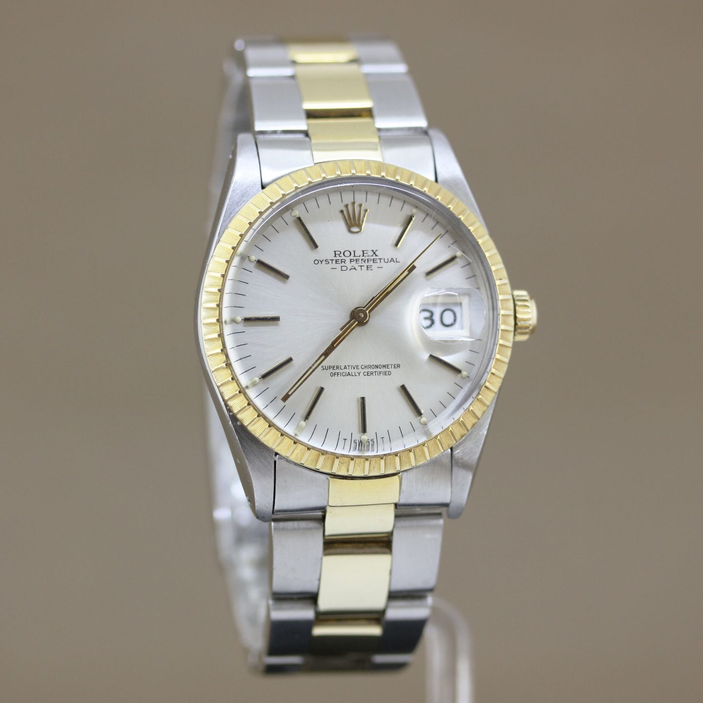 Rolex Oyster Perpetual Date 15053 (1985) - Silver dial 34 mm Gold/Steel case (3/8)