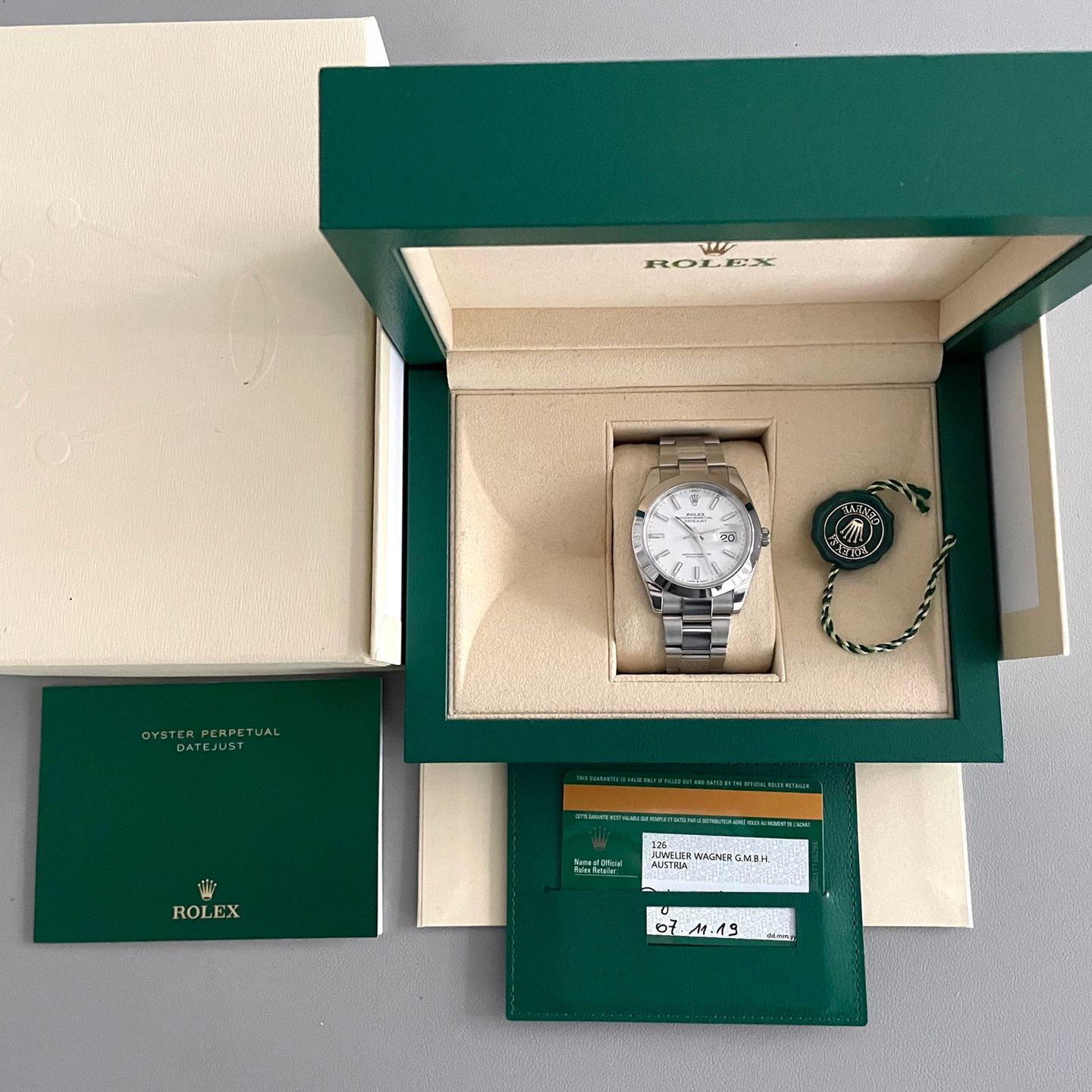 Rolex Datejust 41 126300 (2019) - White dial 48 mm Steel case (2/7)