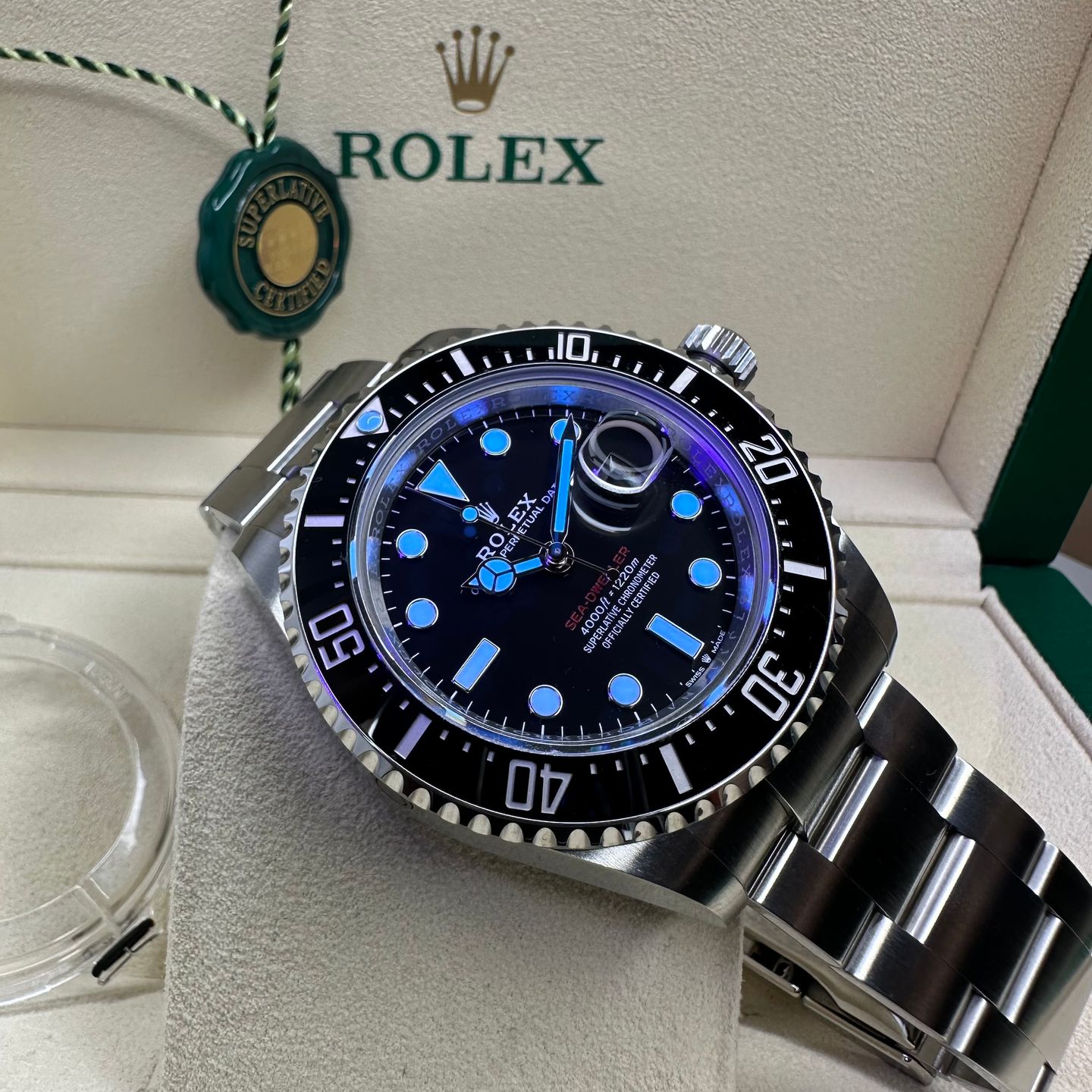 Rolex Sea-Dweller 126600 (2021) - Black dial 43 mm Steel case (1/8)