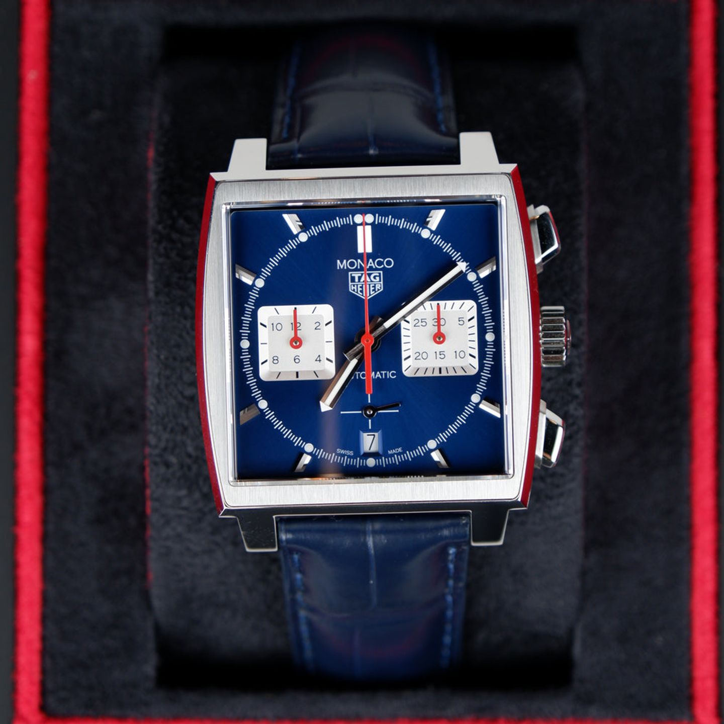 TAG Heuer Monaco CBL2111.FC6453 (2026) - Blue dial 39 mm Steel case (1/2)