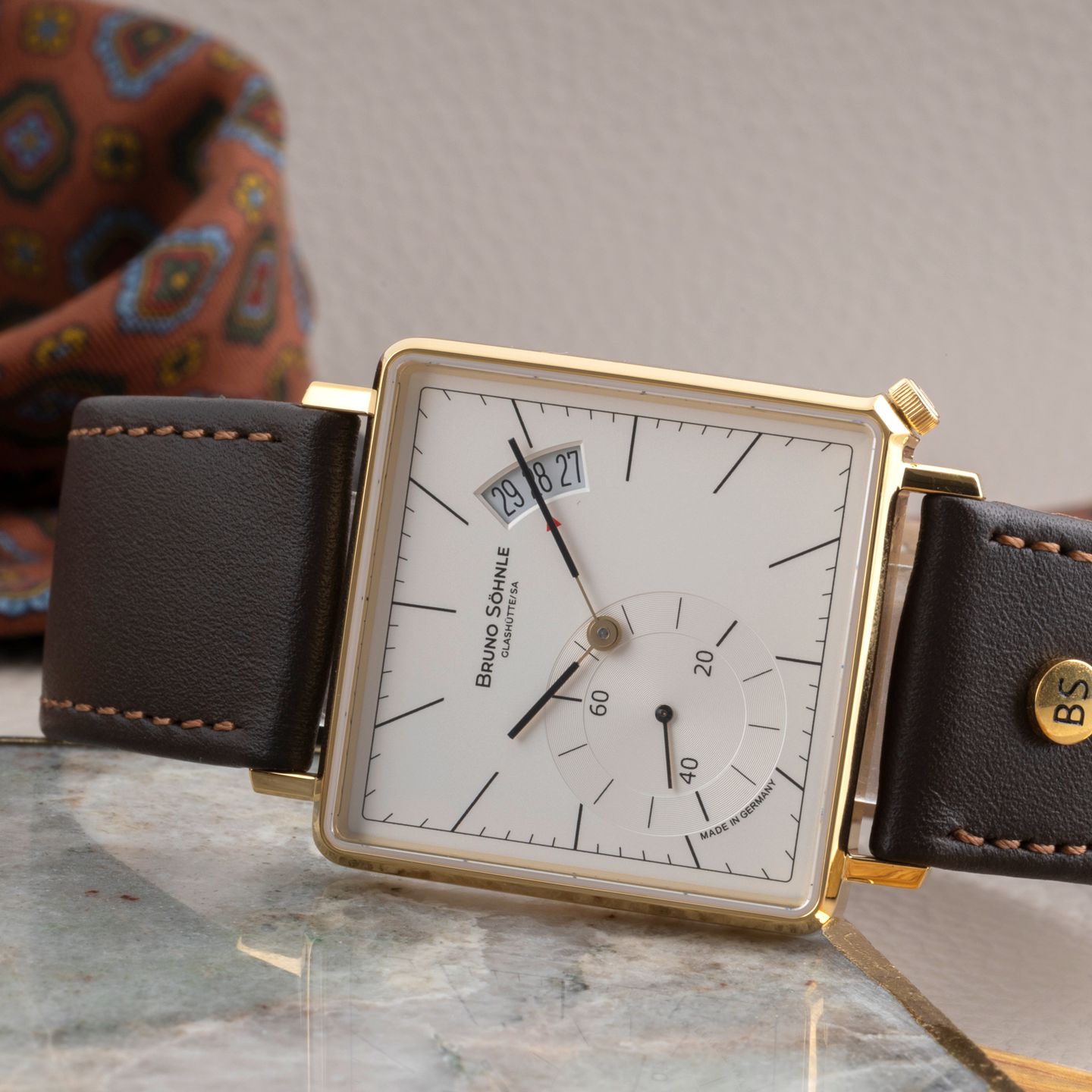 Unknown Unknown 17-33072-241 (2025) - (2/8)