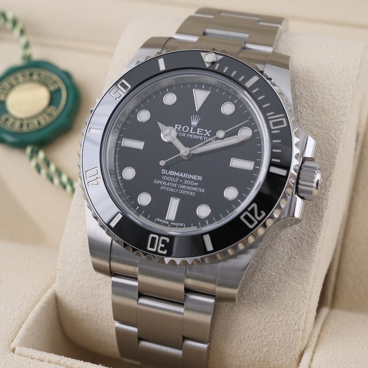 Rolex Submariner No Date 114060 (2019) - Zwart wijzerplaat 40mm Staal (3/8)