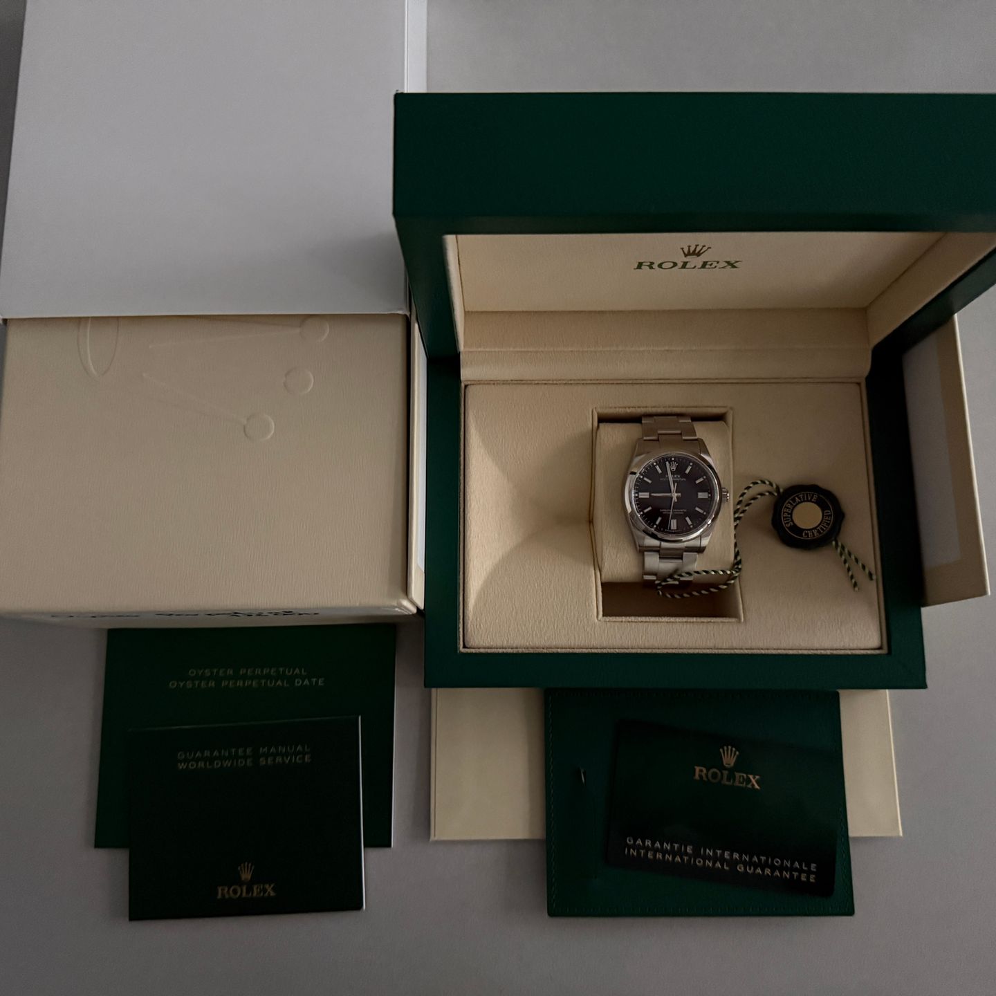 Rolex Oyster Perpetual 36 126000 (2023) - Black dial 36 mm Steel case (4/14)