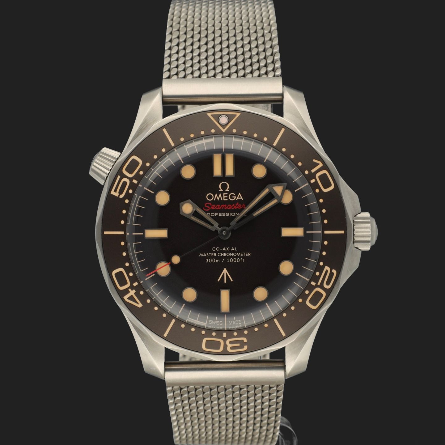 Omega Seamaster Diver 300 M 210.90.42.20.01.001 (2022) - Brown dial 42 mm Titanium case (3/8)