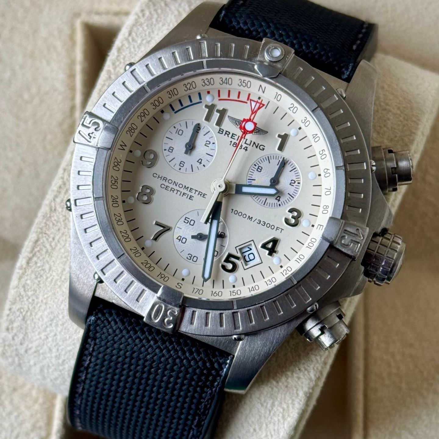Breitling Avenger E73360 - (3/7)