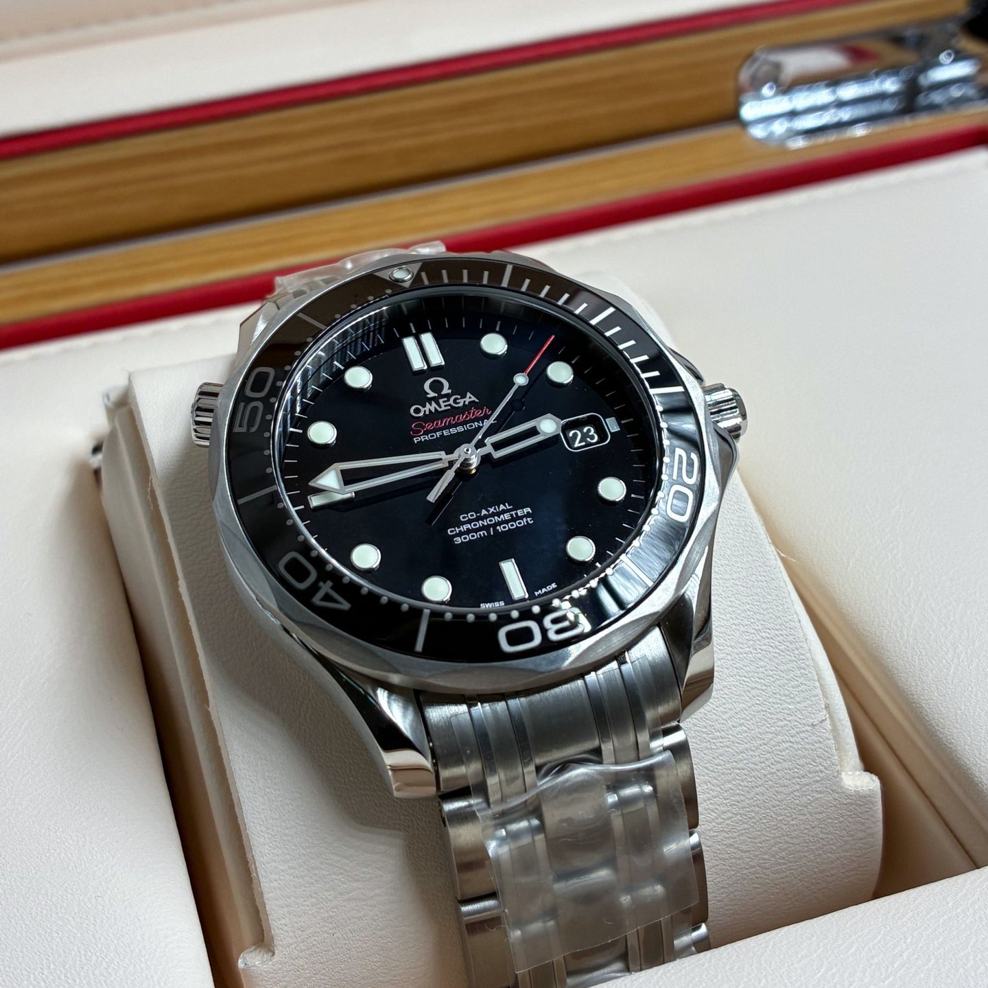 Omega Seamaster Diver 300 M 212.30.41.20.01.003 - (3/6)