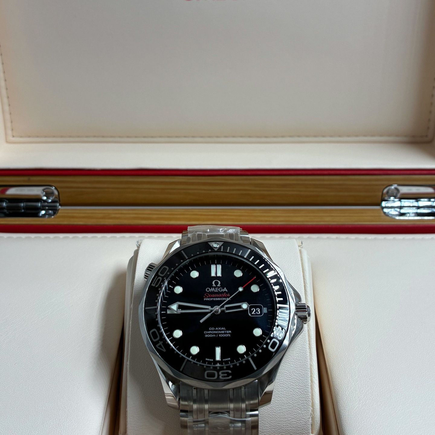 Omega Seamaster Diver 300 M 212.30.41.20.01.003 - (2/6)